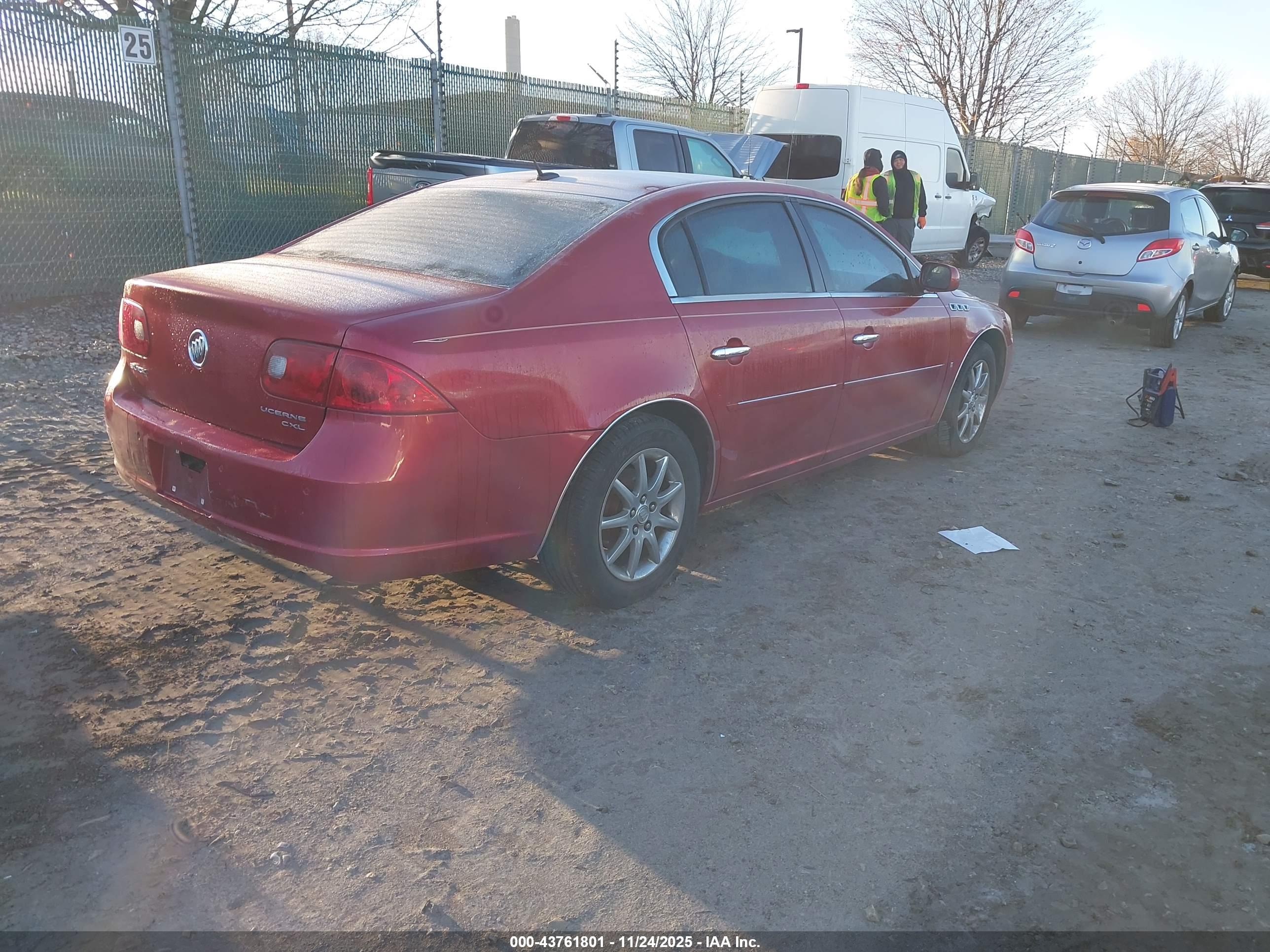 BUICK LUCERNE image 4