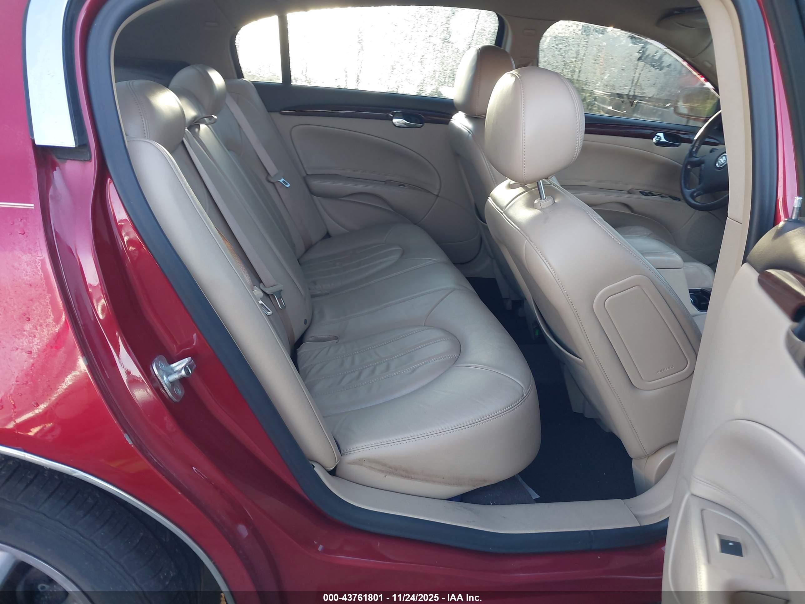 BUICK LUCERNE image 8