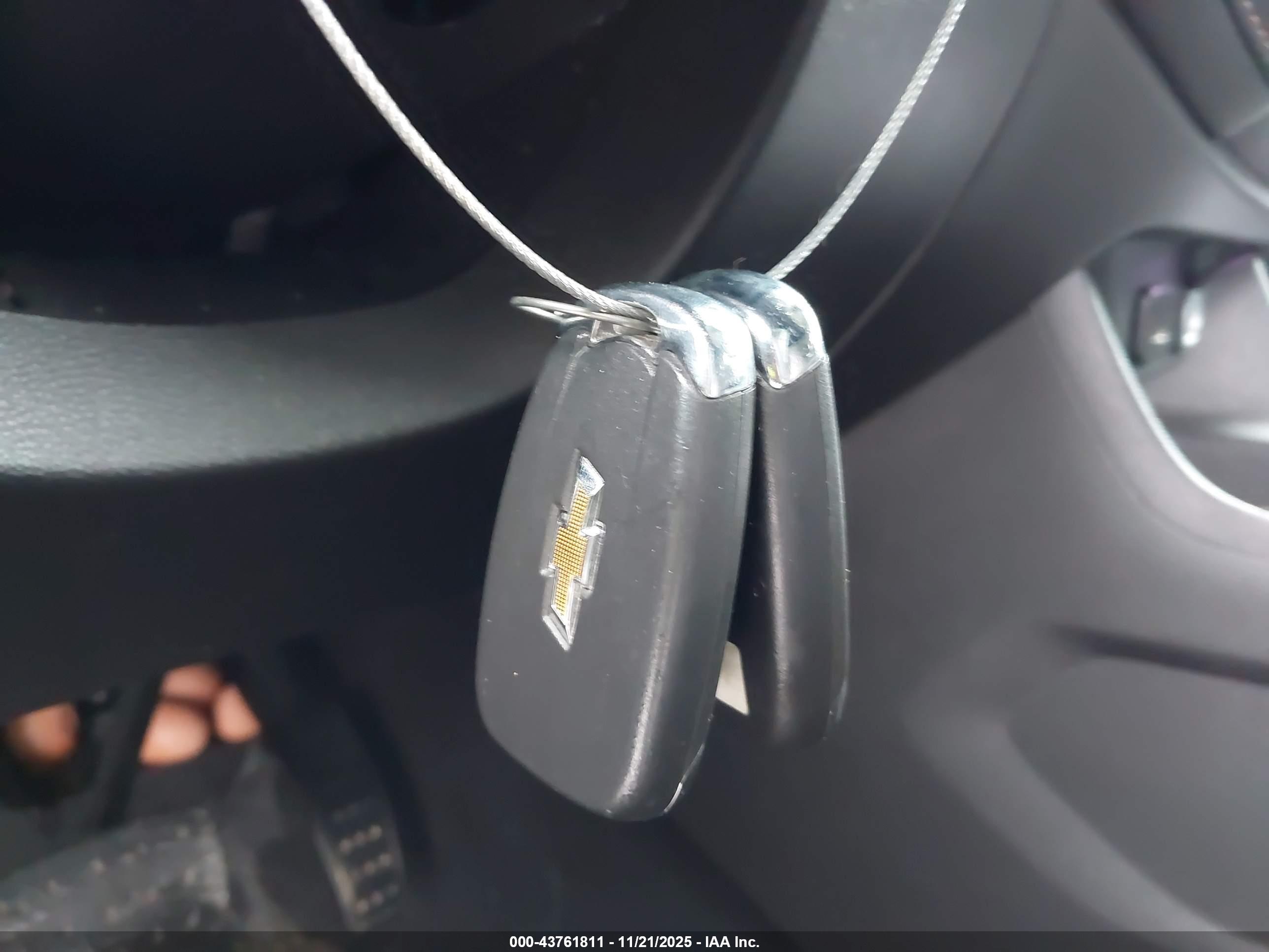 CHEVROLET TRAVERSE image 11