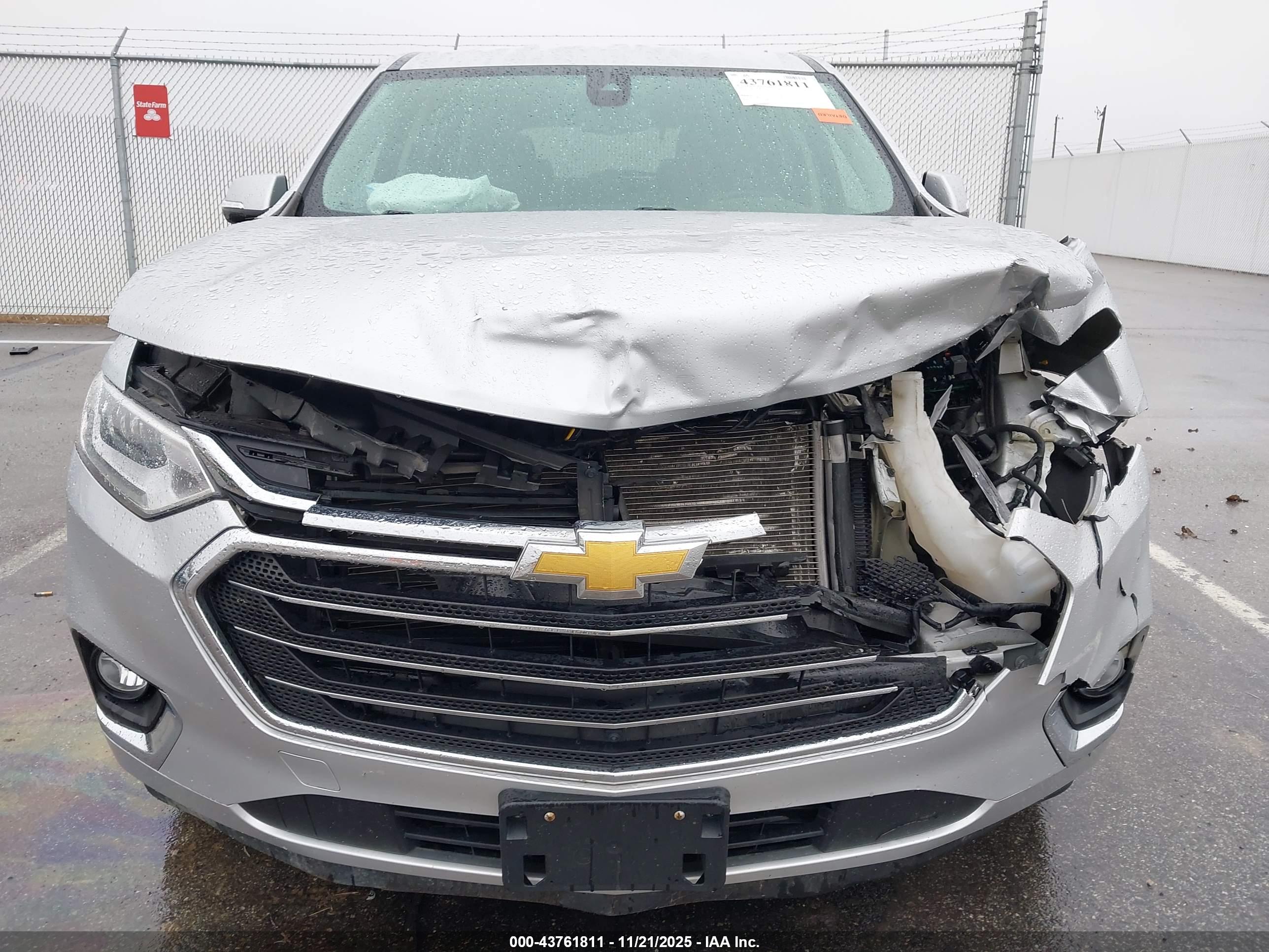 CHEVROLET TRAVERSE image 6