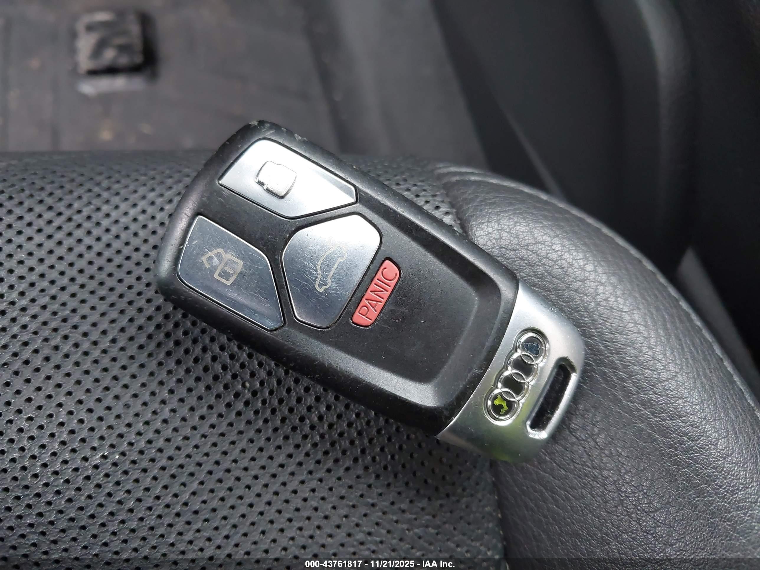 AUDI Q7 image 11