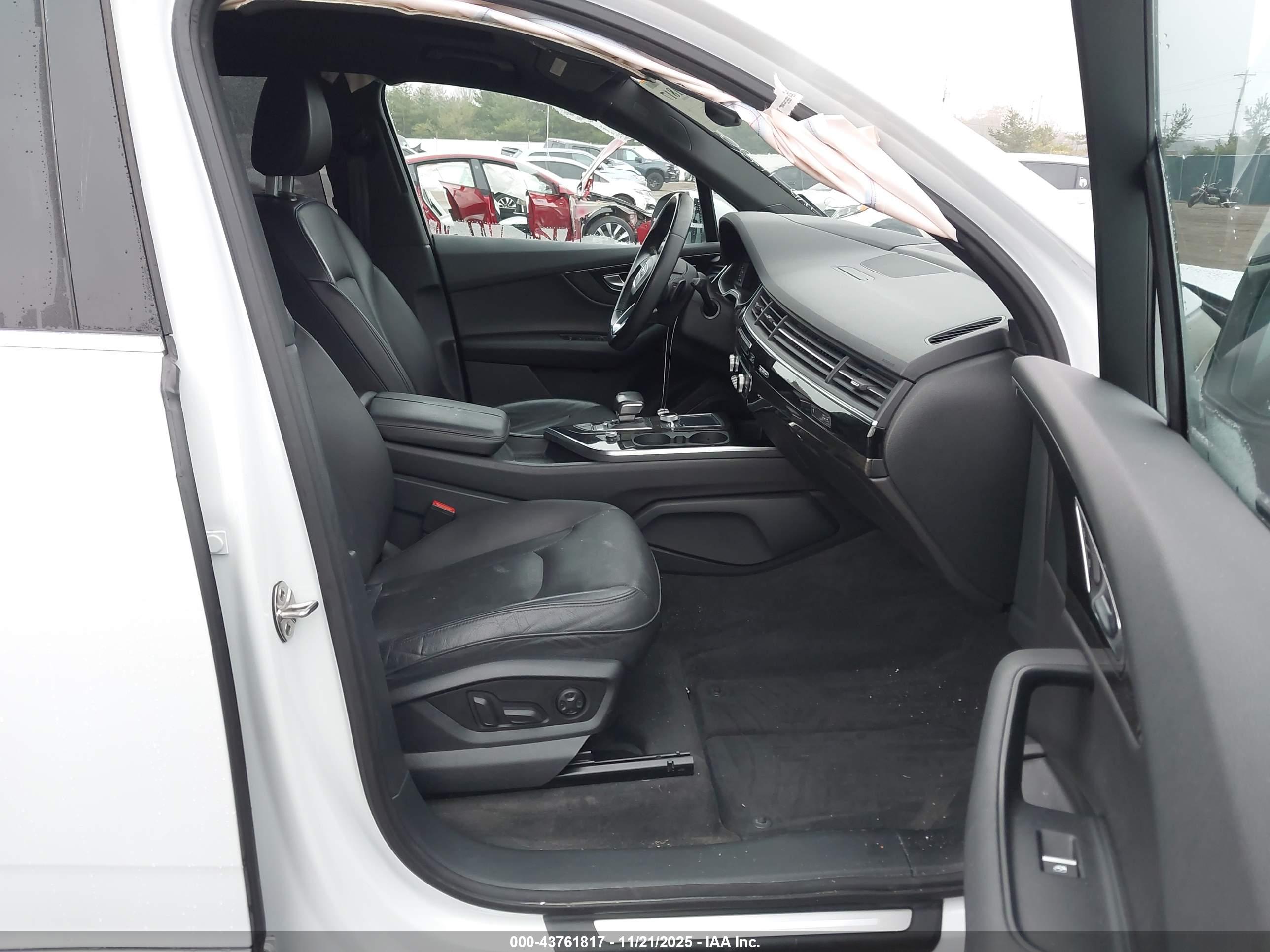 AUDI Q7 image 5