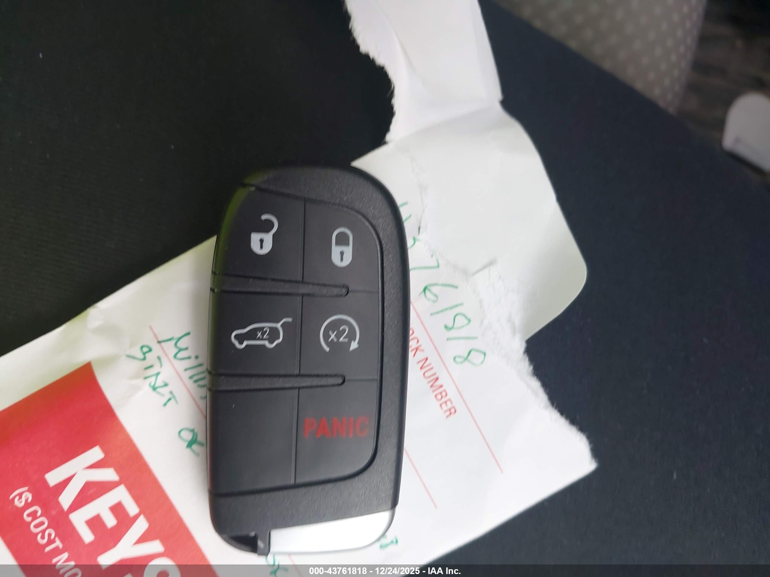 JEEP GRAND image 11