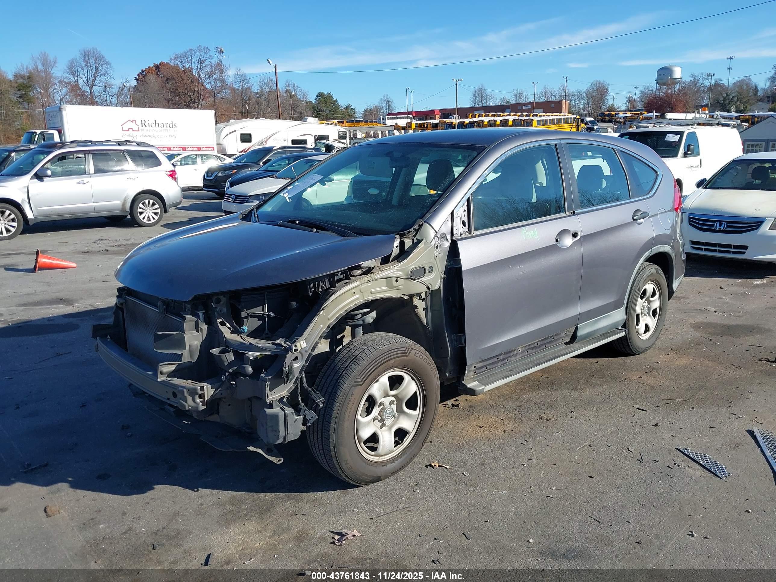 HONDA CR-V image 2