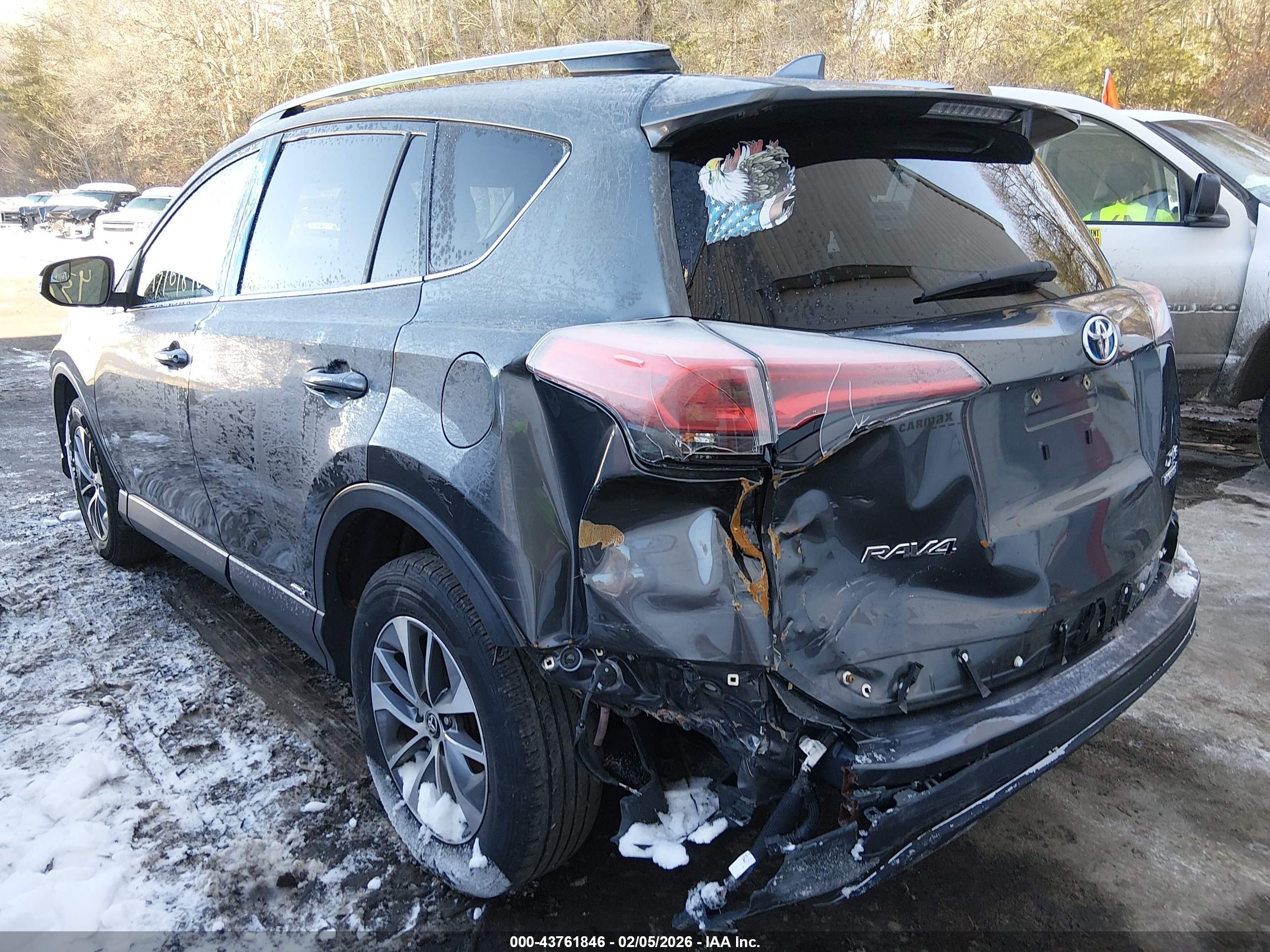 TOYOTA RAV4 image 3