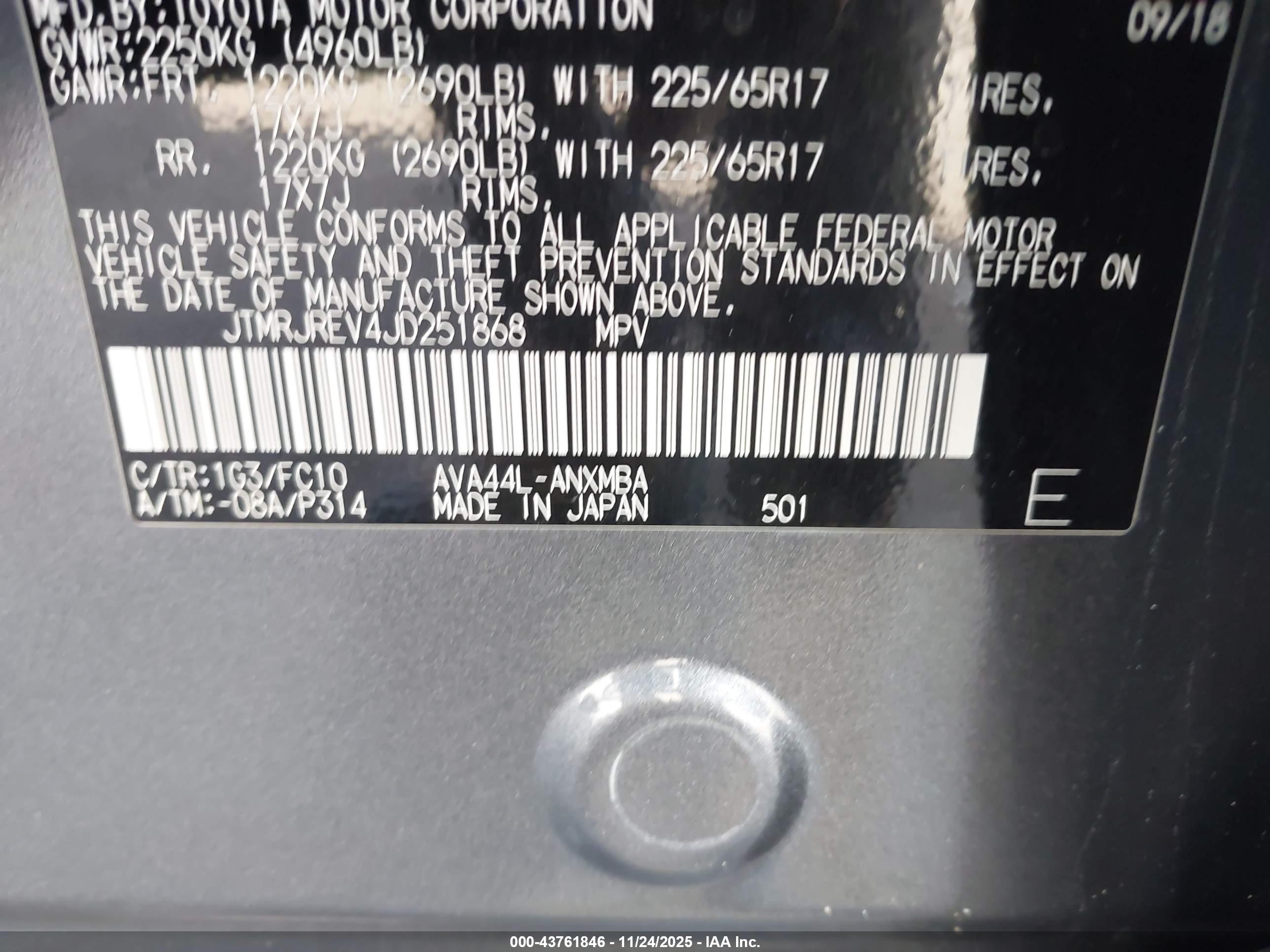 TOYOTA RAV4 image 9