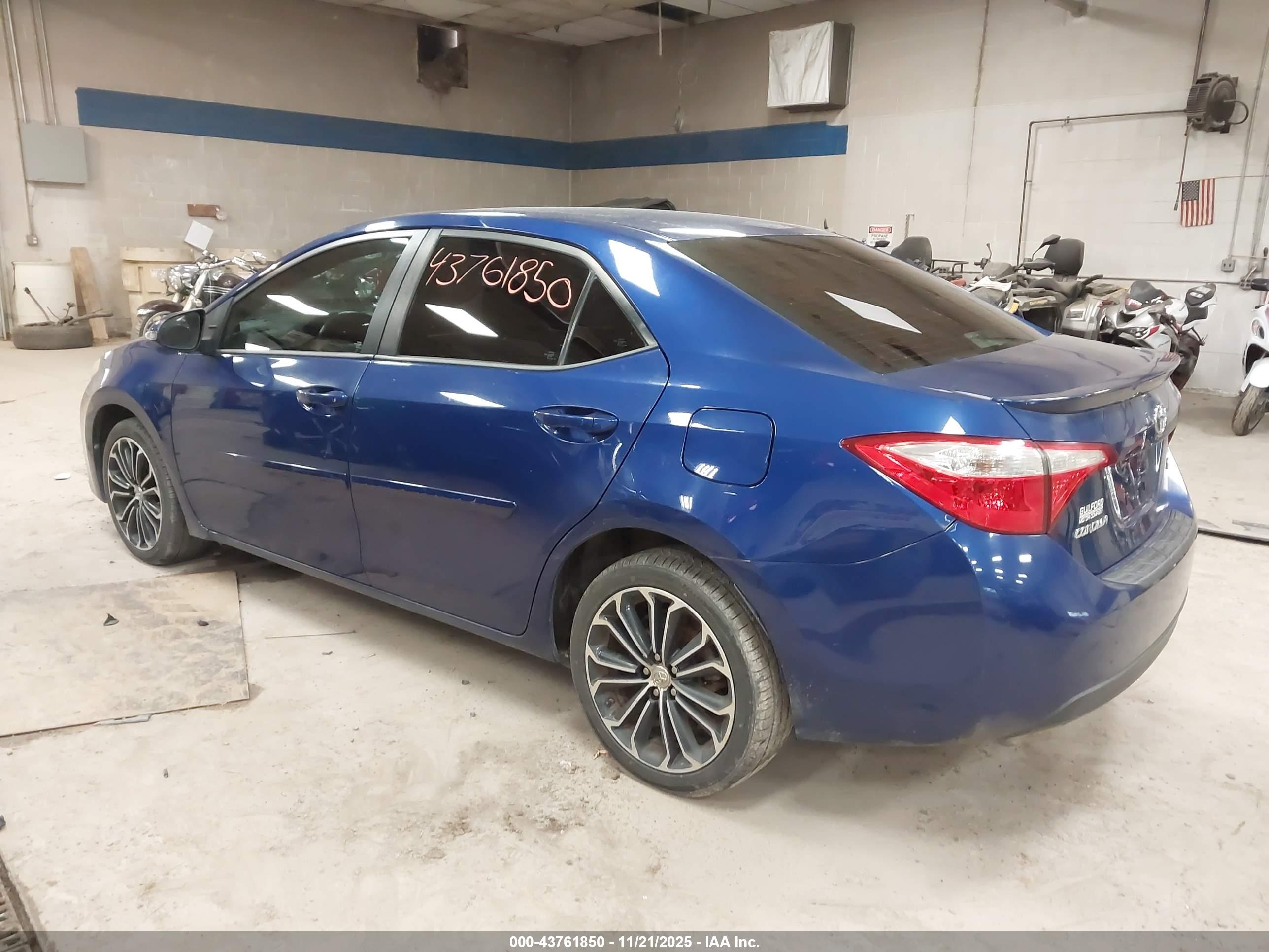 TOYOTA COROLLA image 3