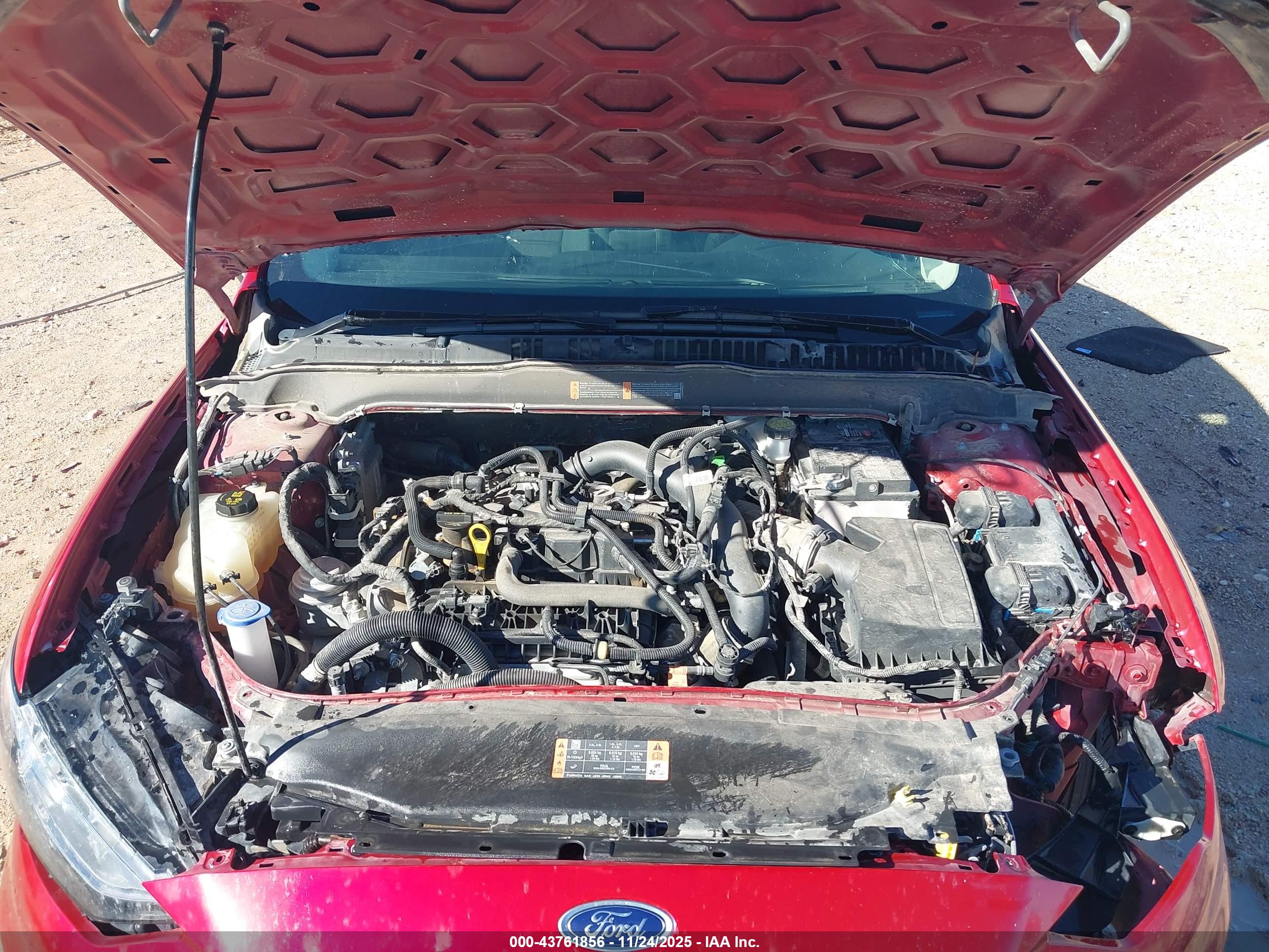 FORD FUSION image 10
