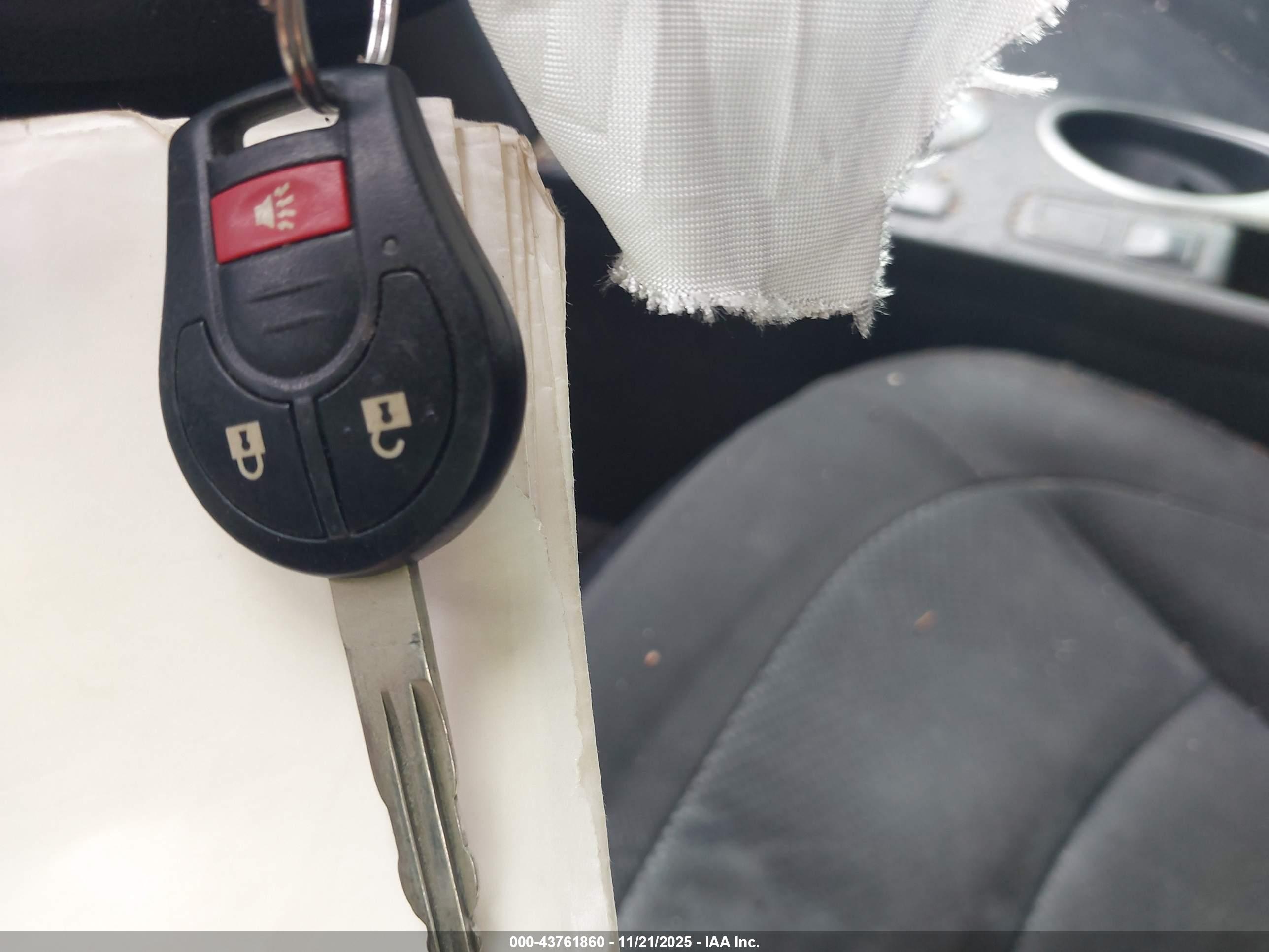 NISSAN ROGUE image 11