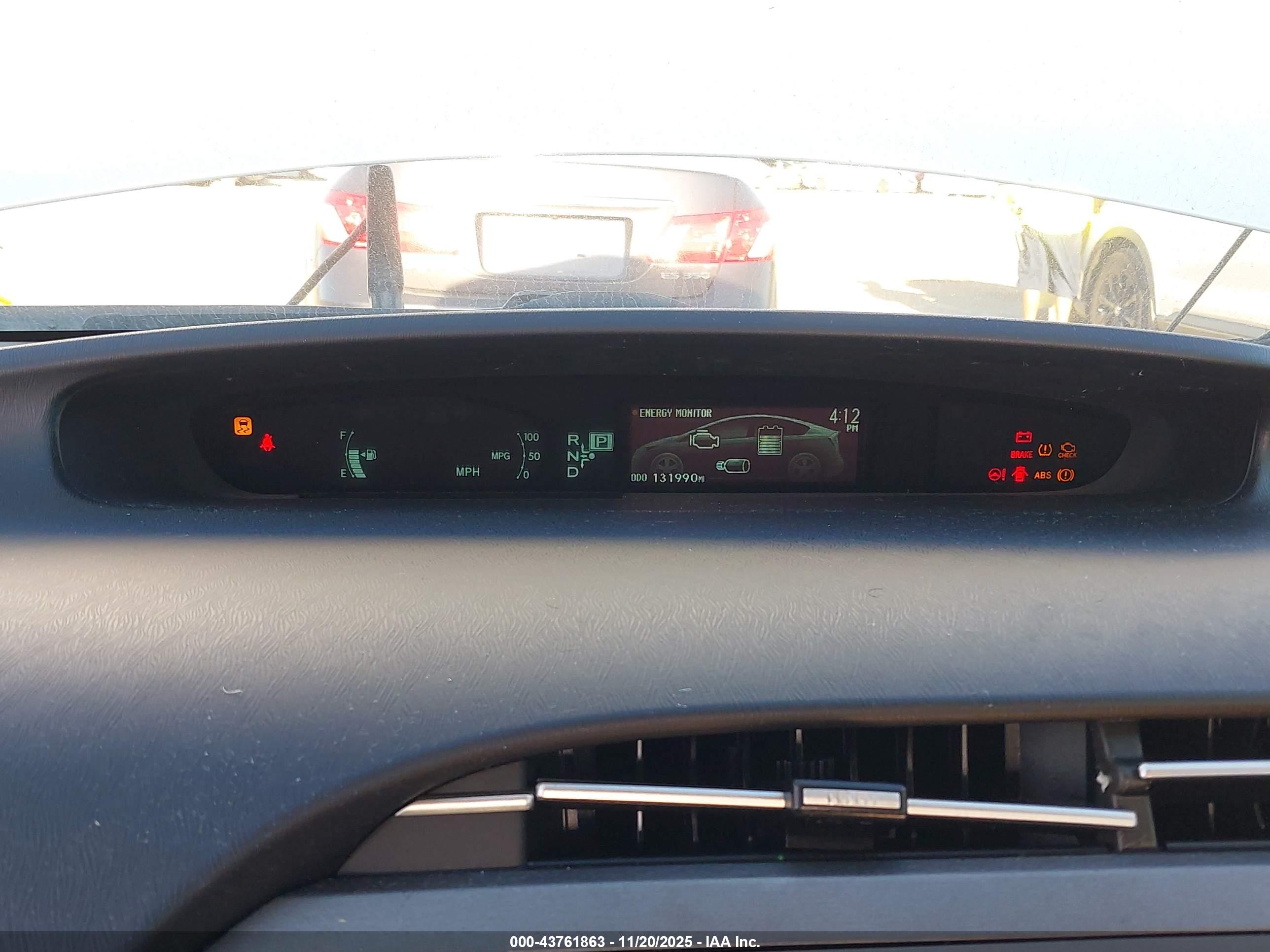 TOYOTA PRIUS image 7