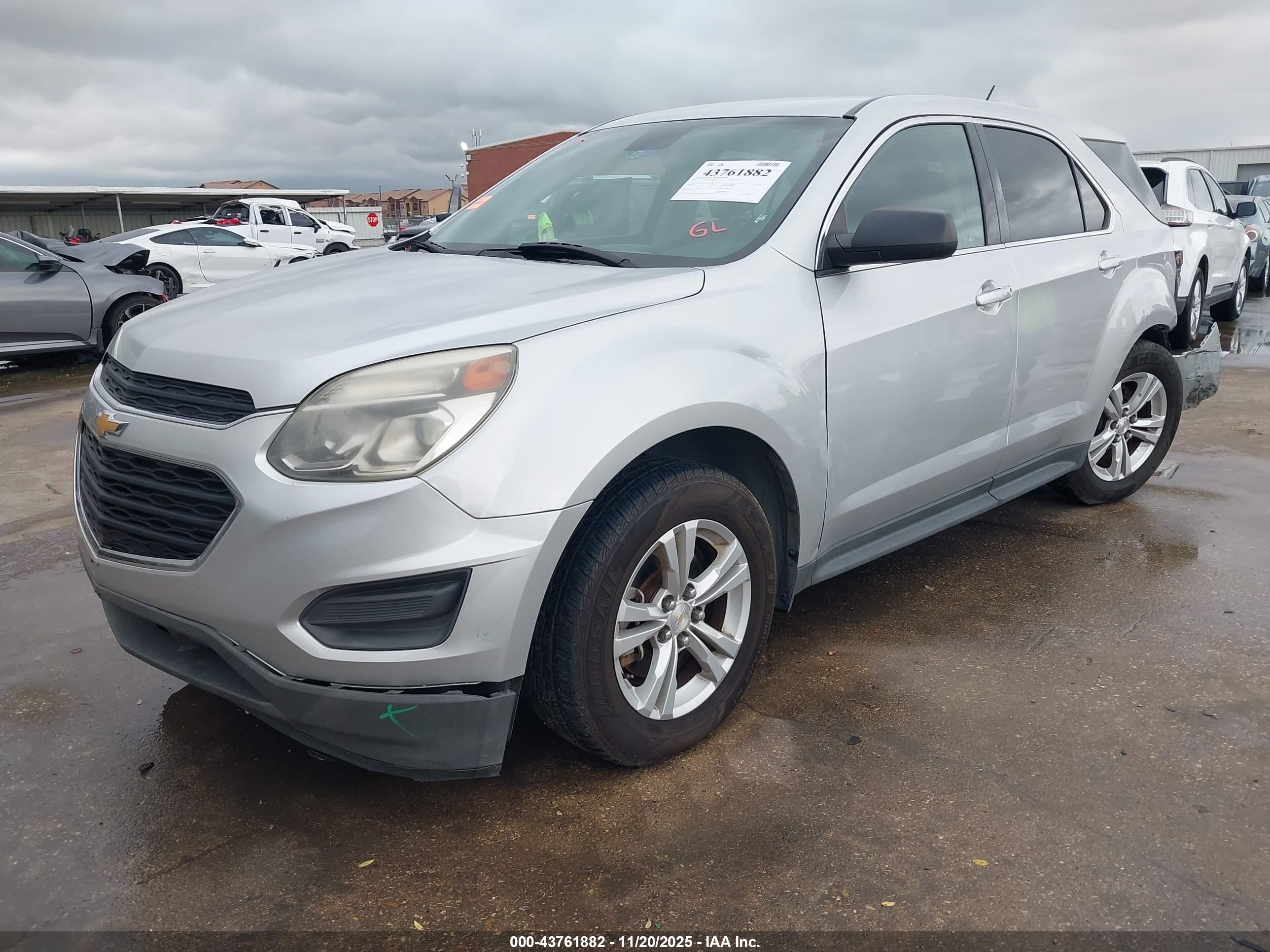 CHEVROLET EQUINOX image 2