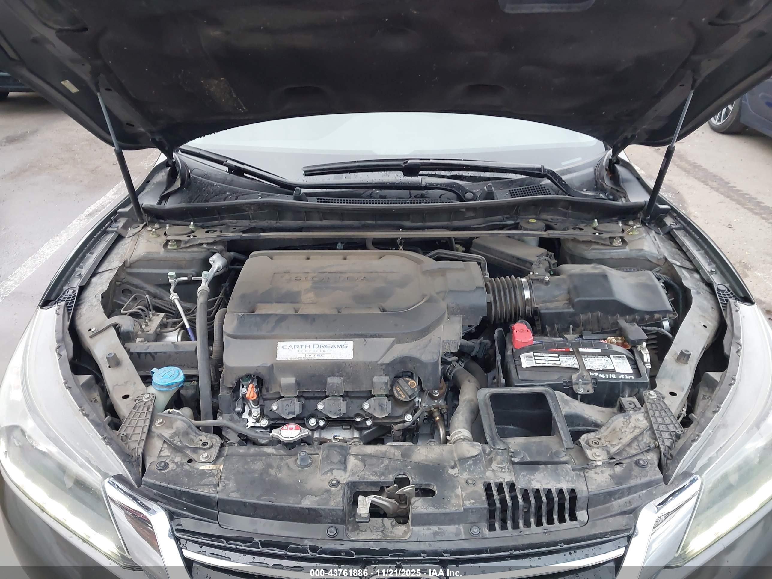 HONDA ACCORD image 10