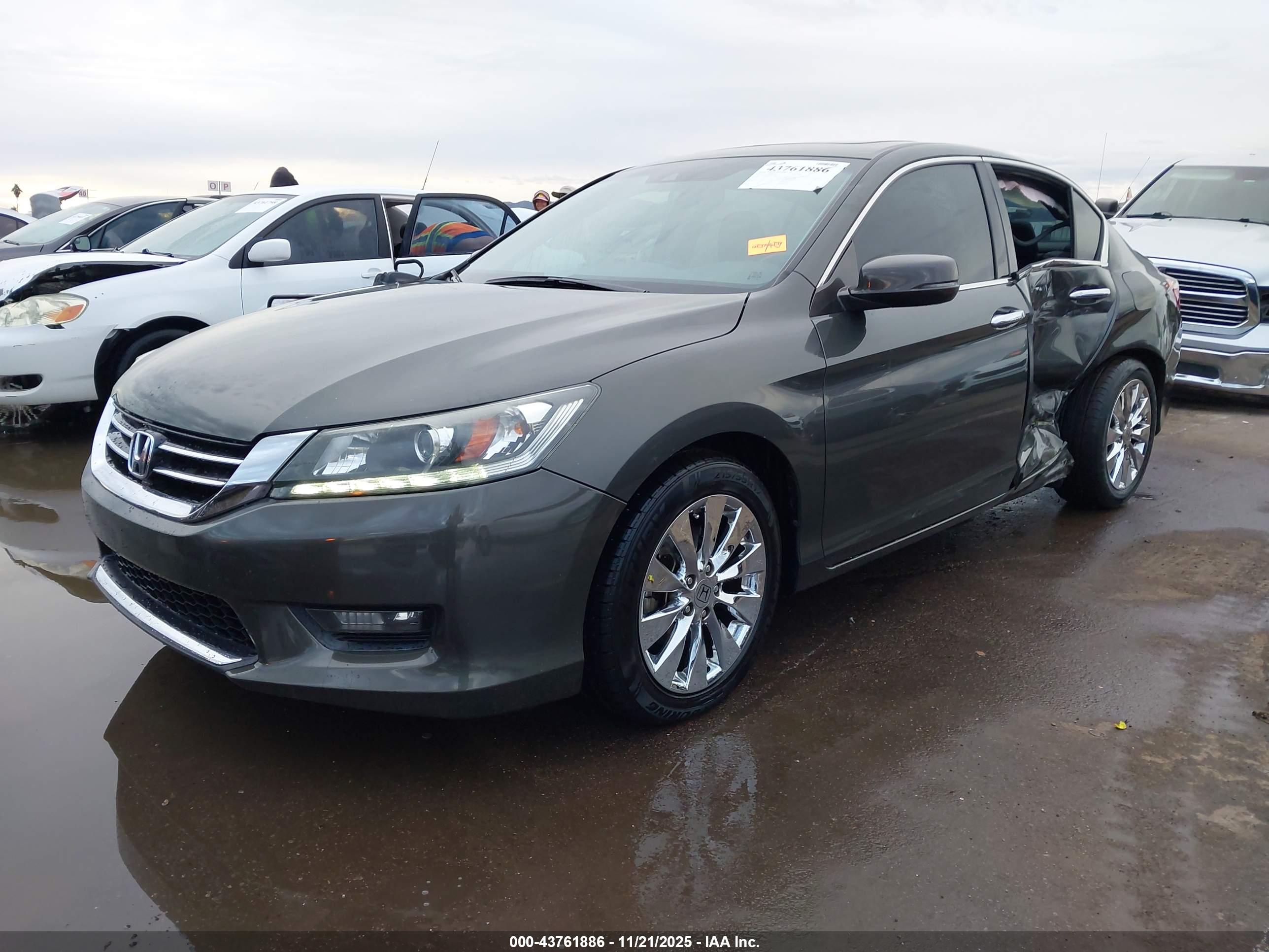 HONDA ACCORD image 2
