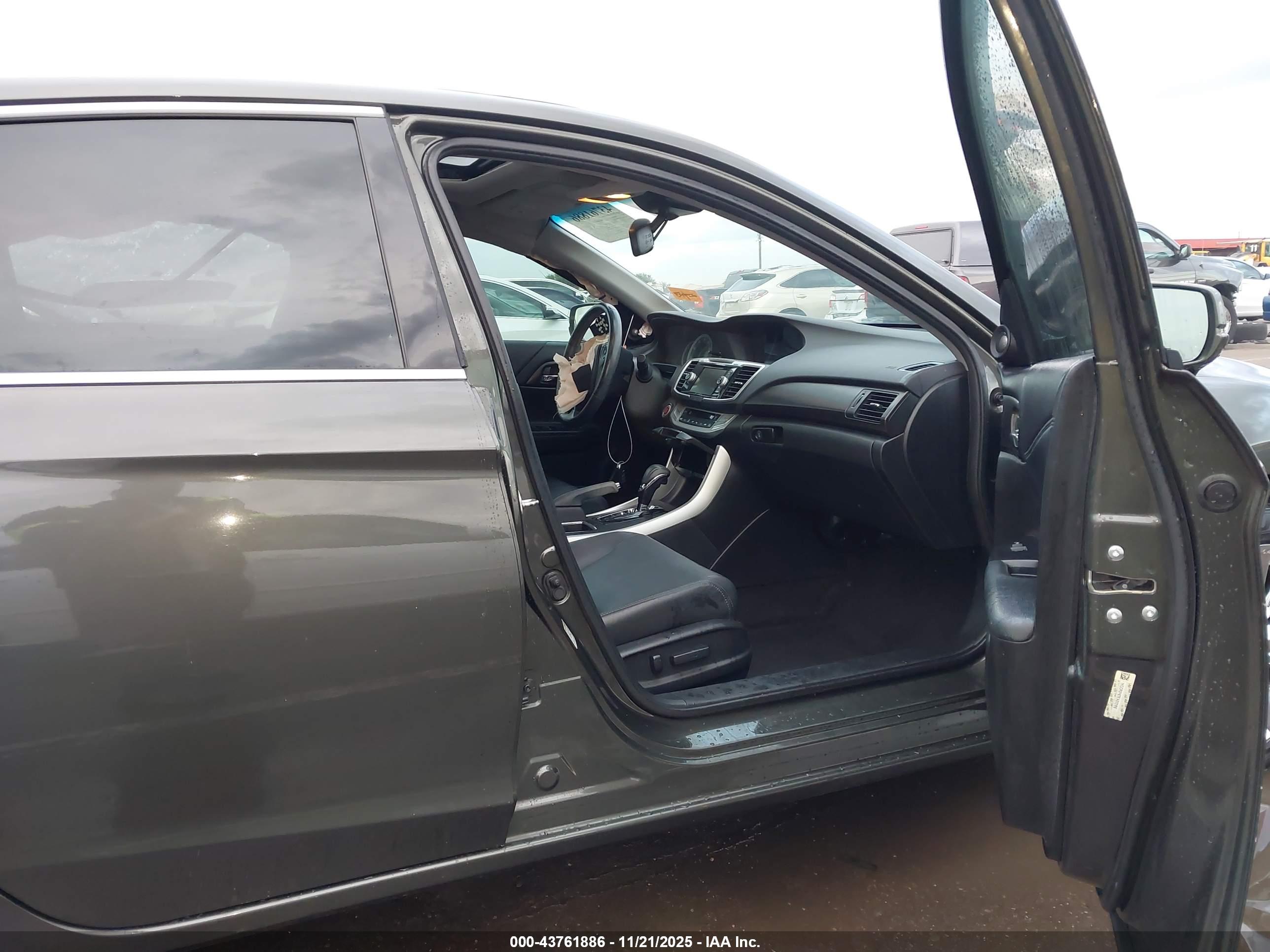 HONDA ACCORD image 5