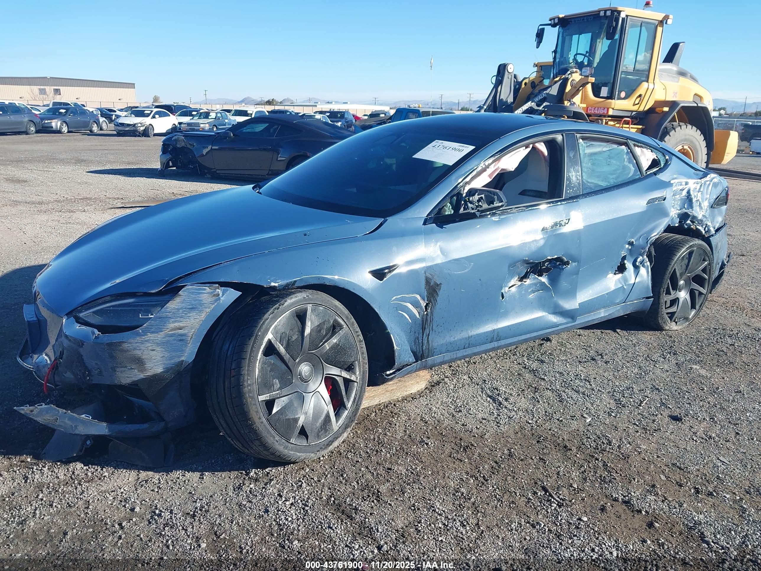 TESLA MODEL image 2