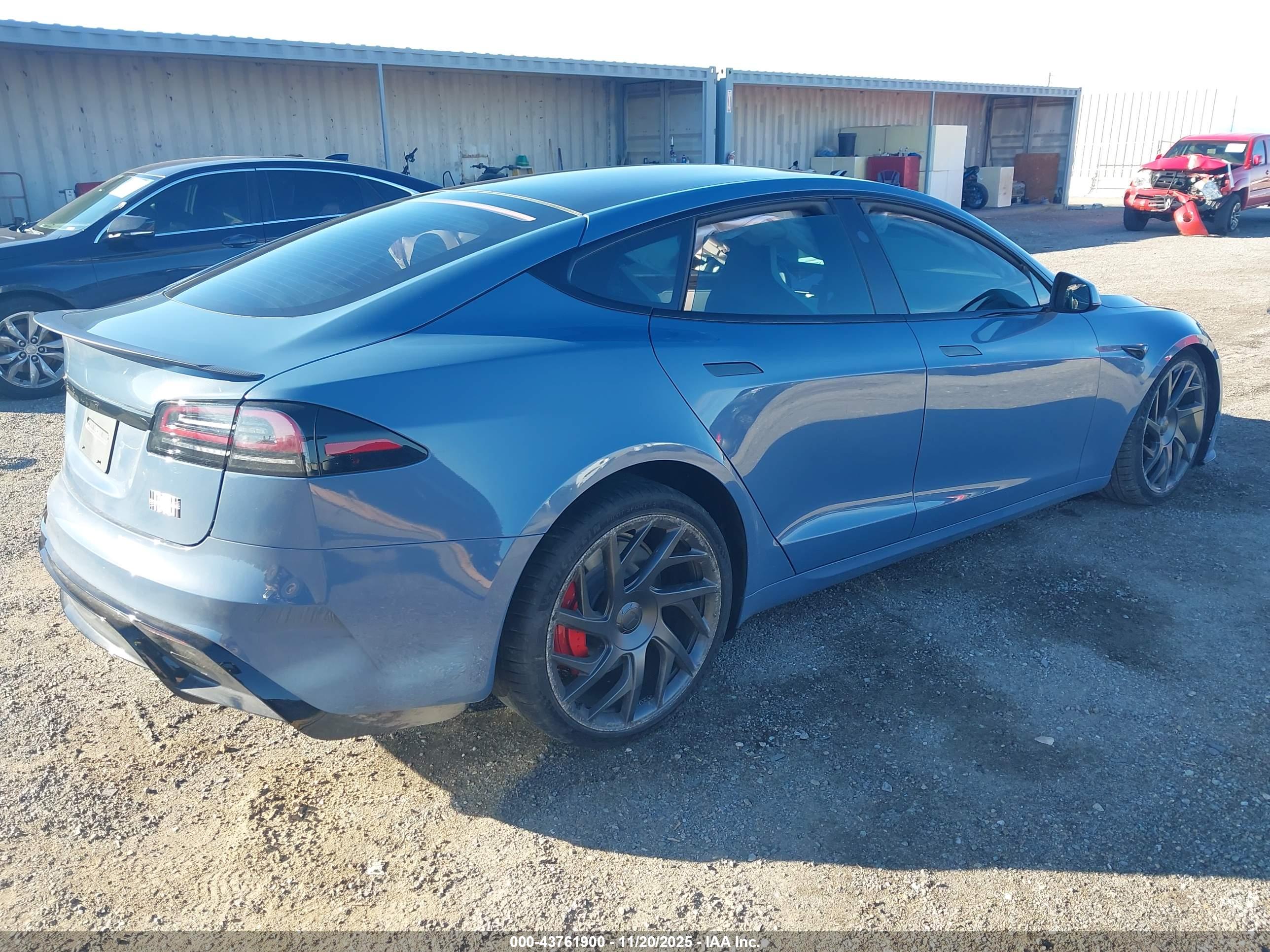 TESLA MODEL image 4