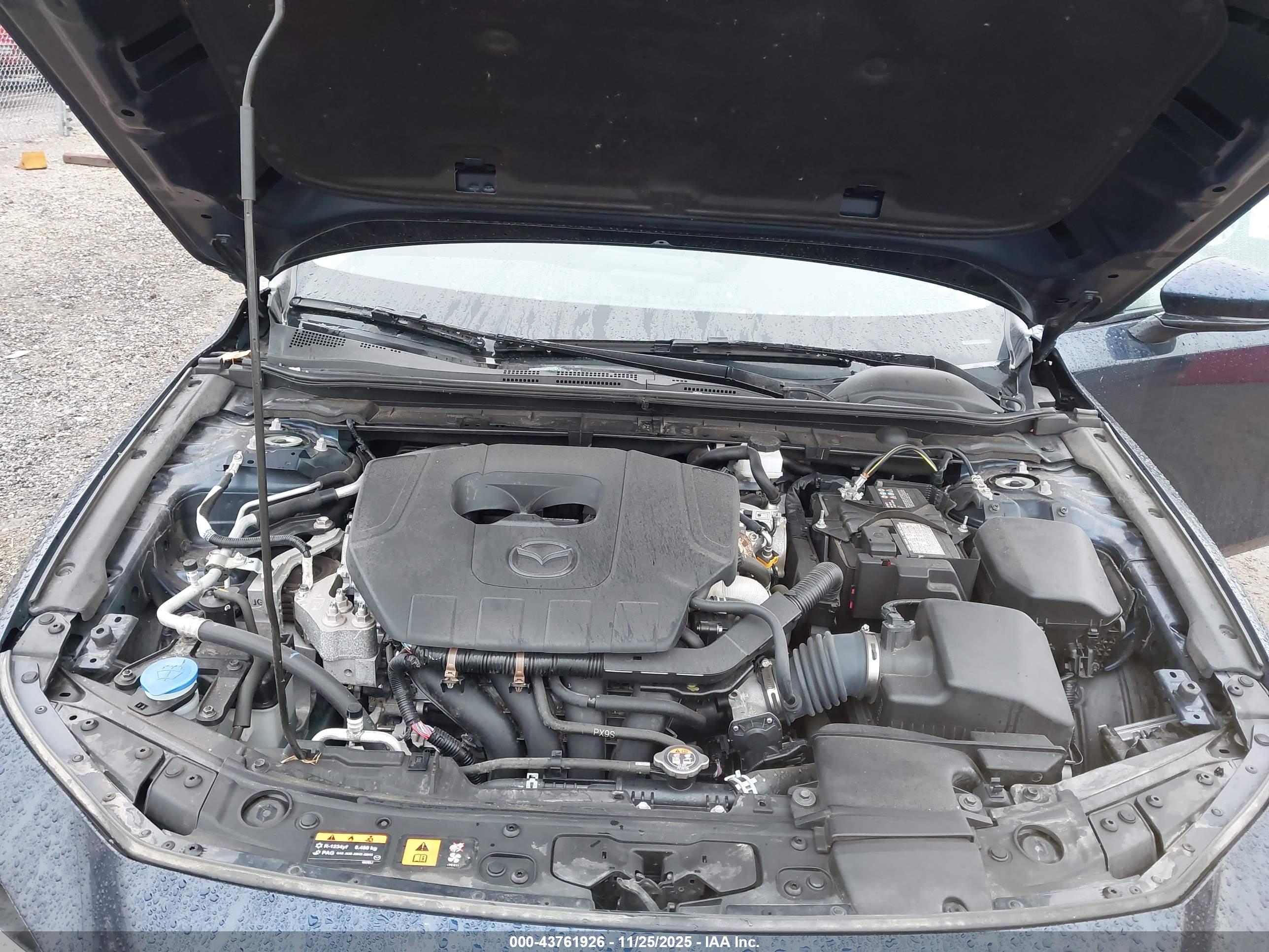 MAZDA MAZDA3 image 10
