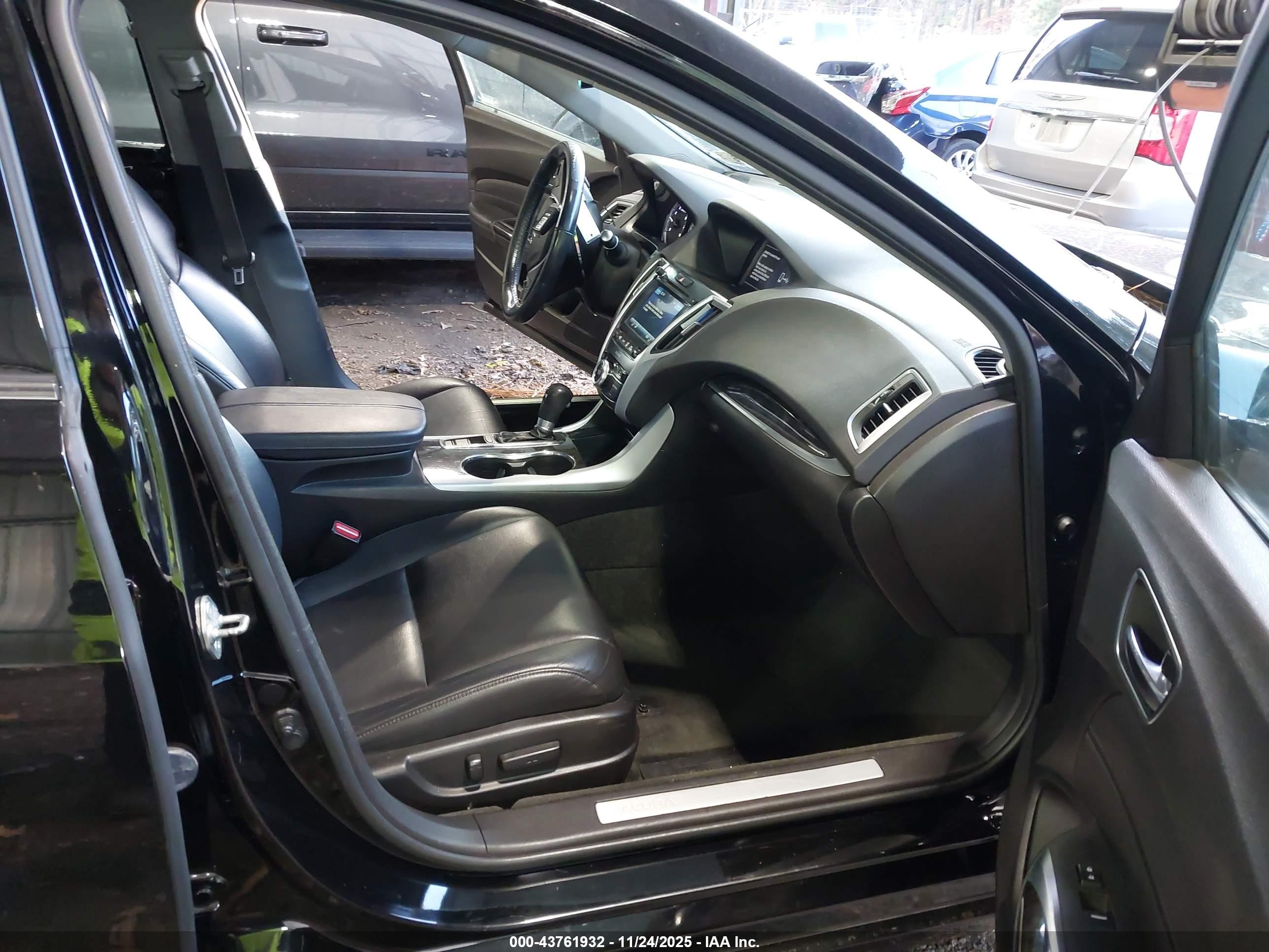 ACURA TLX image 5