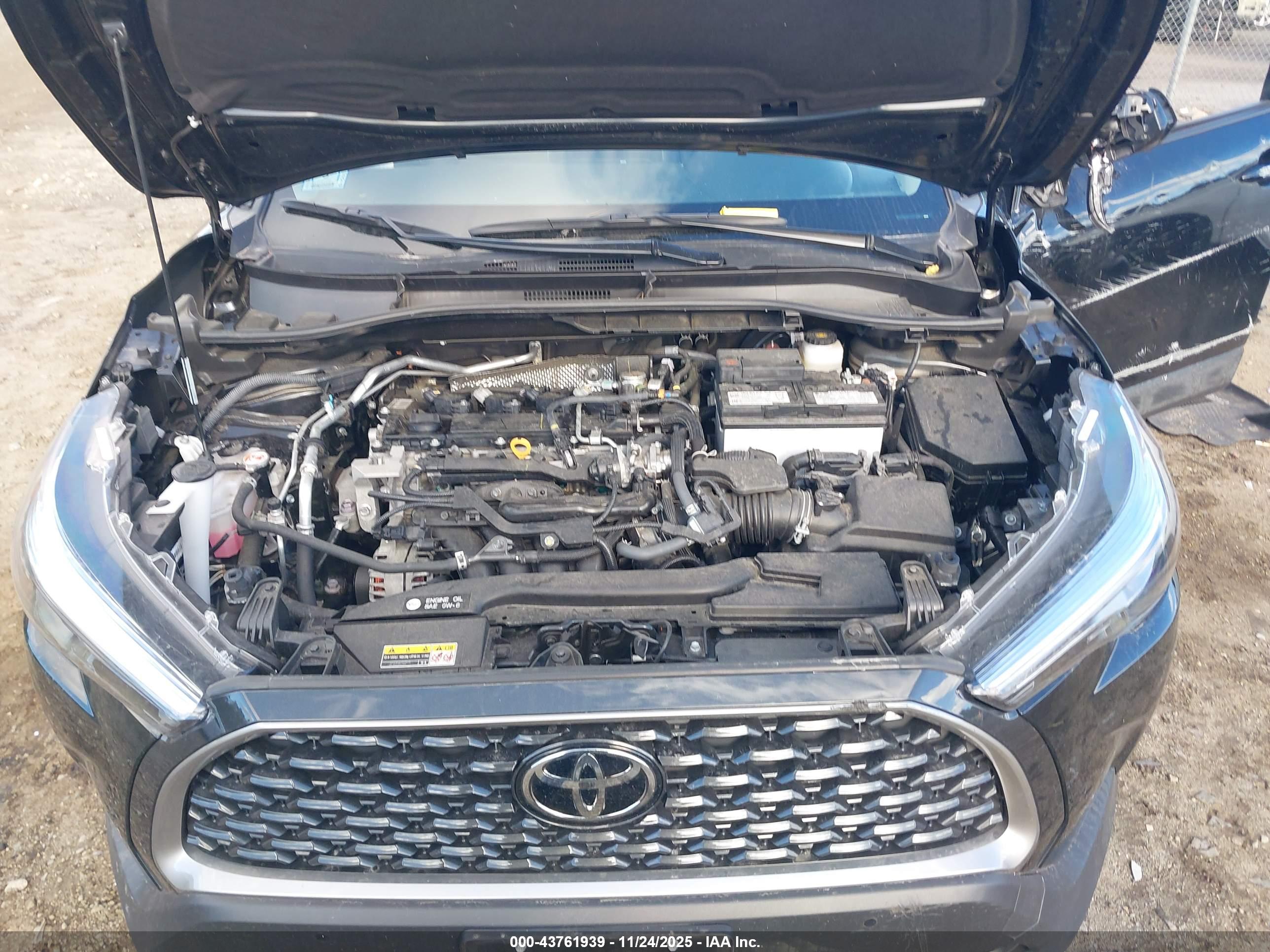 TOYOTA COROLLA image 10