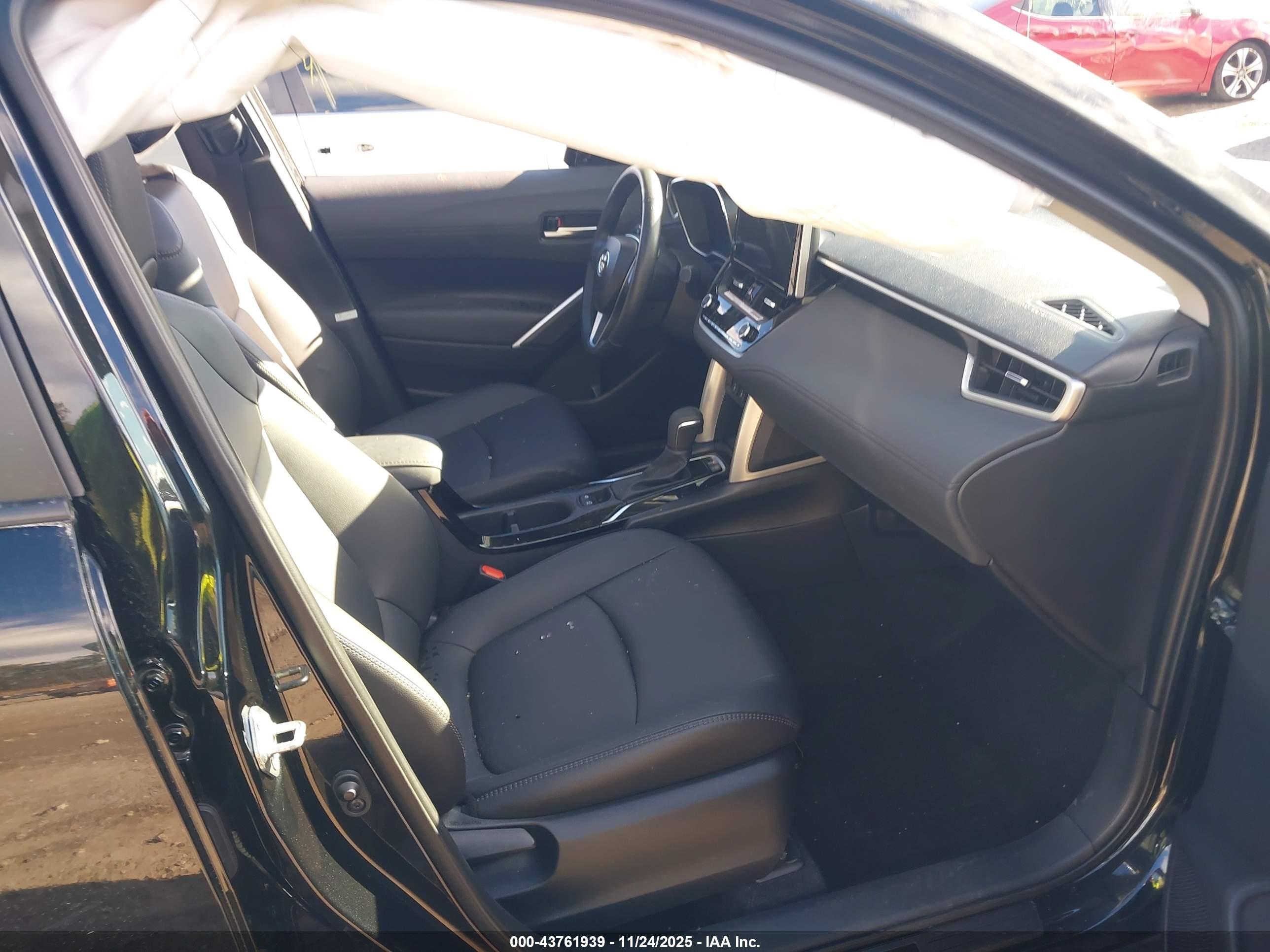 TOYOTA COROLLA image 5