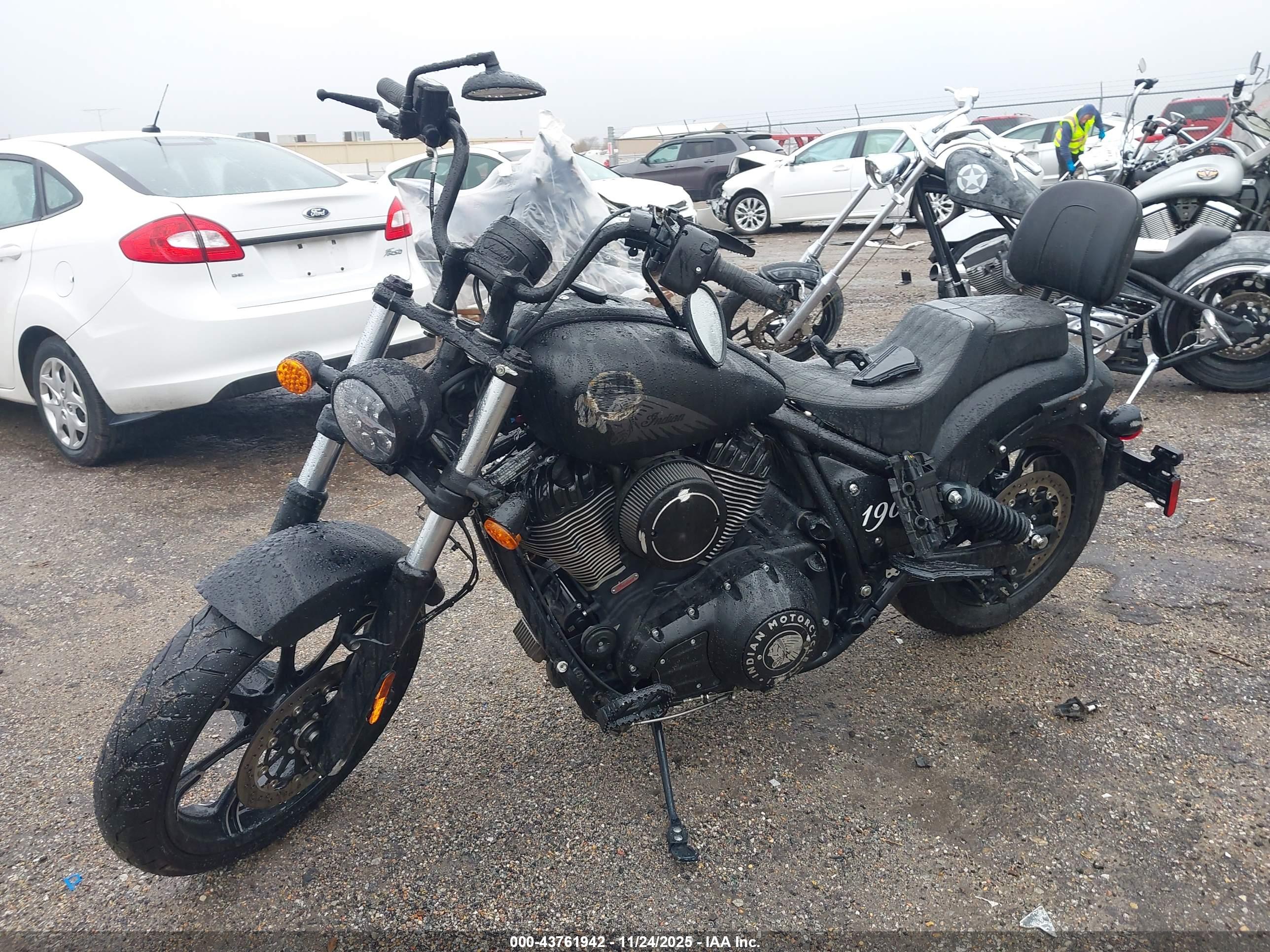 INDIAN MOTORCYCLE image 2