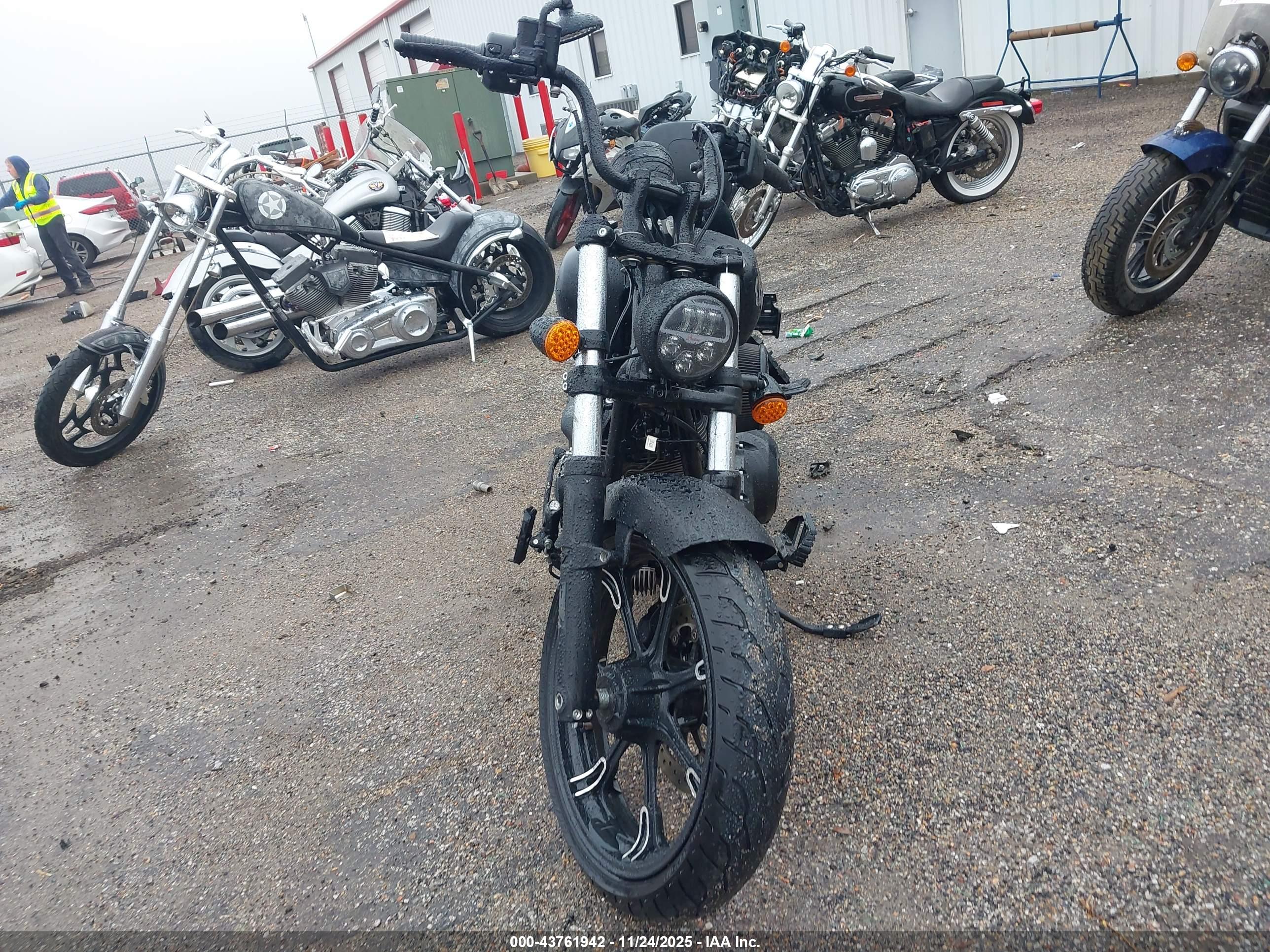 INDIAN MOTORCYCLE image 5