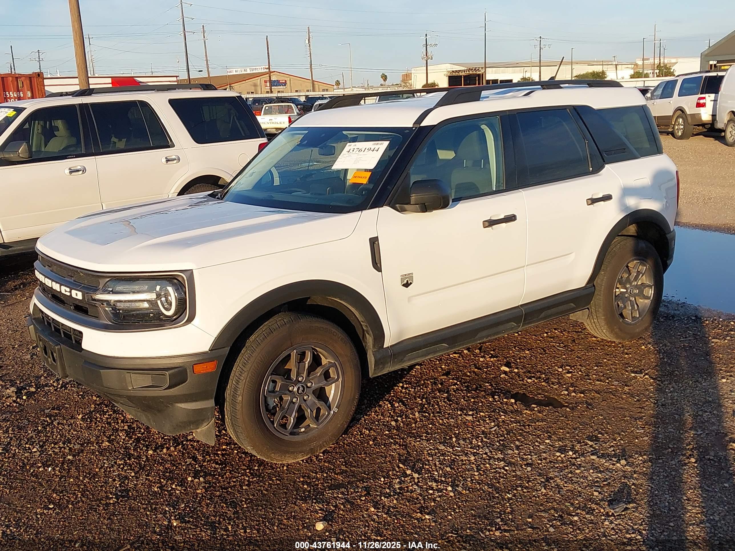 FORD BRONCO image 2