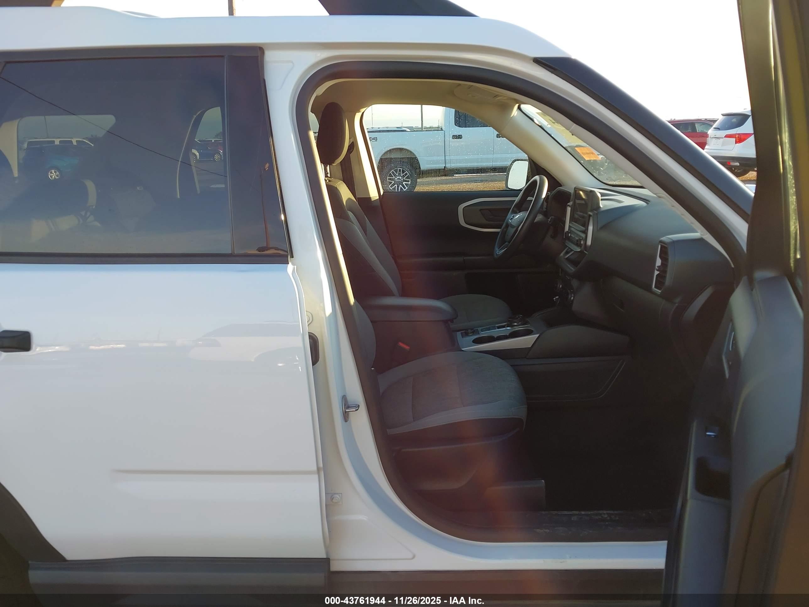 FORD BRONCO image 5