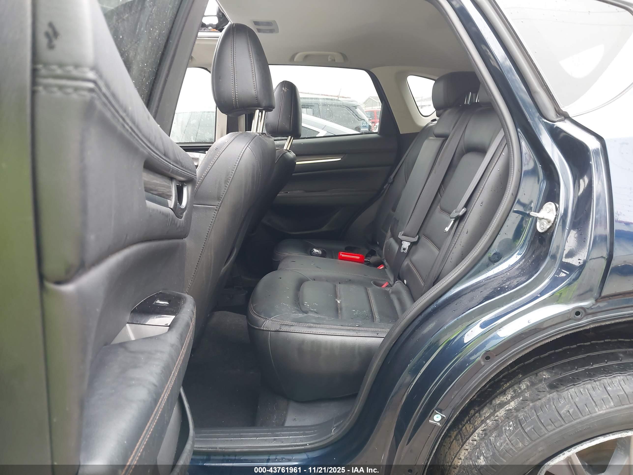 MAZDA CX-5 image 8