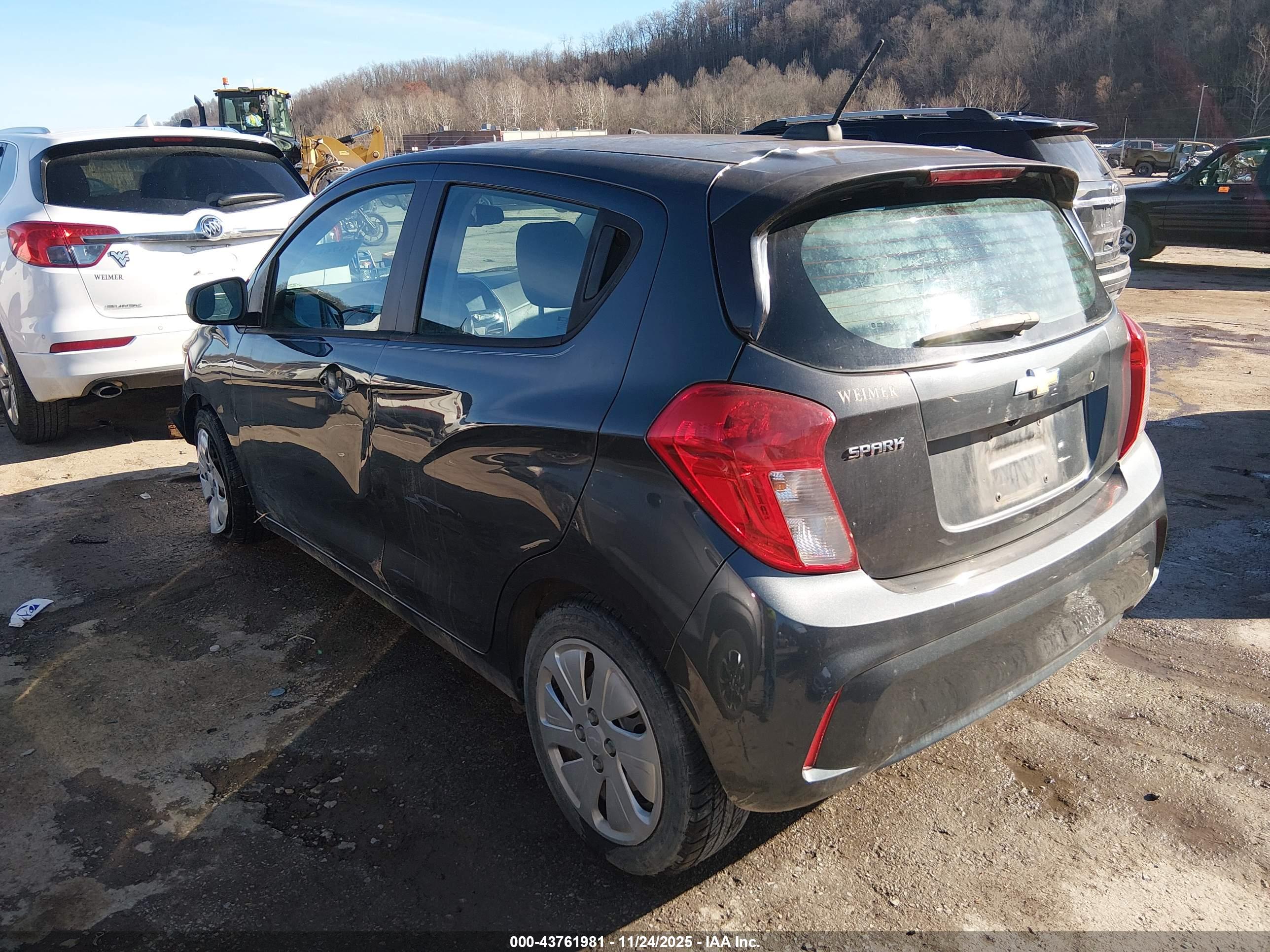 CHEVROLET SPARK image 3