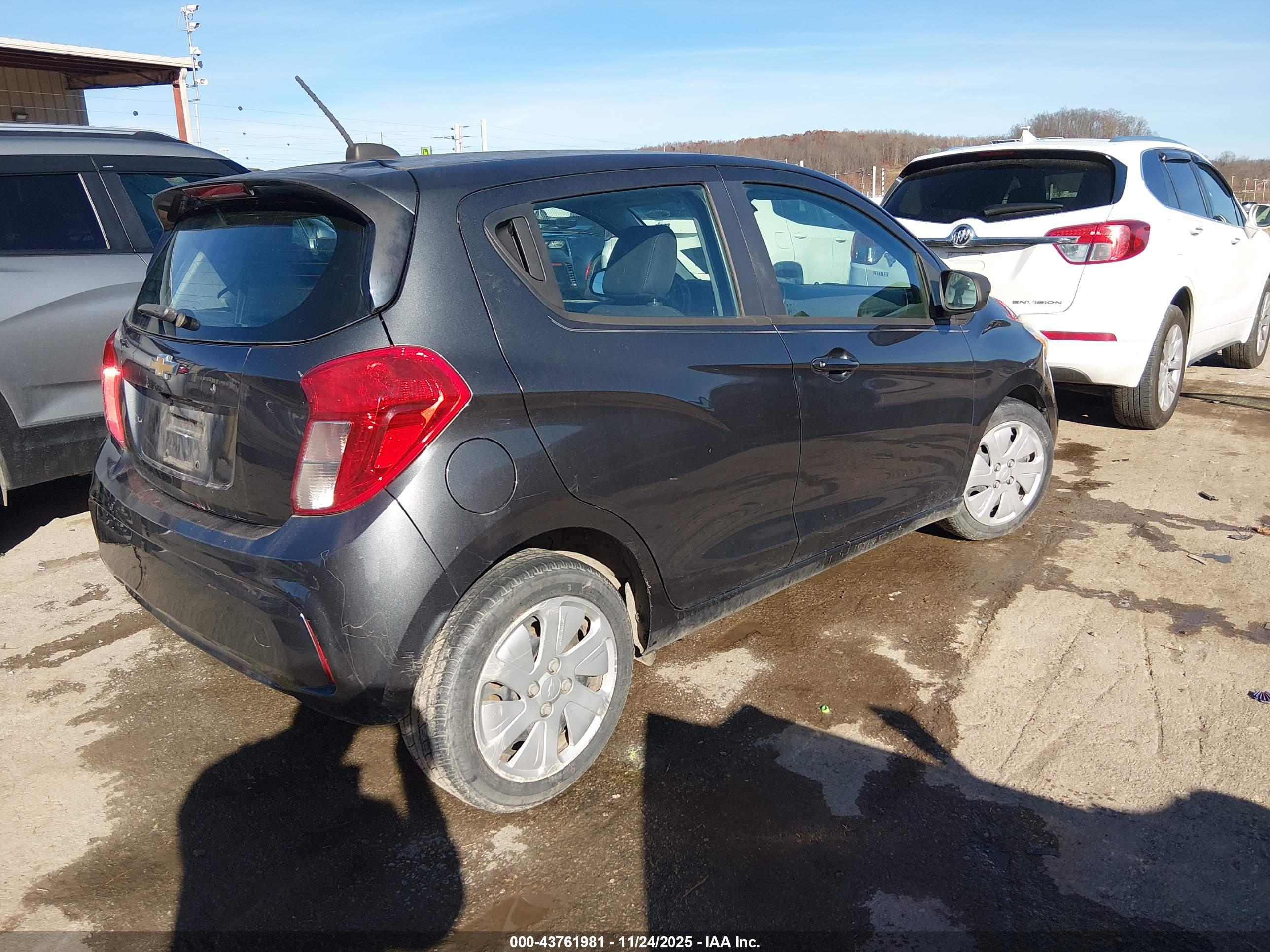 CHEVROLET SPARK image 4