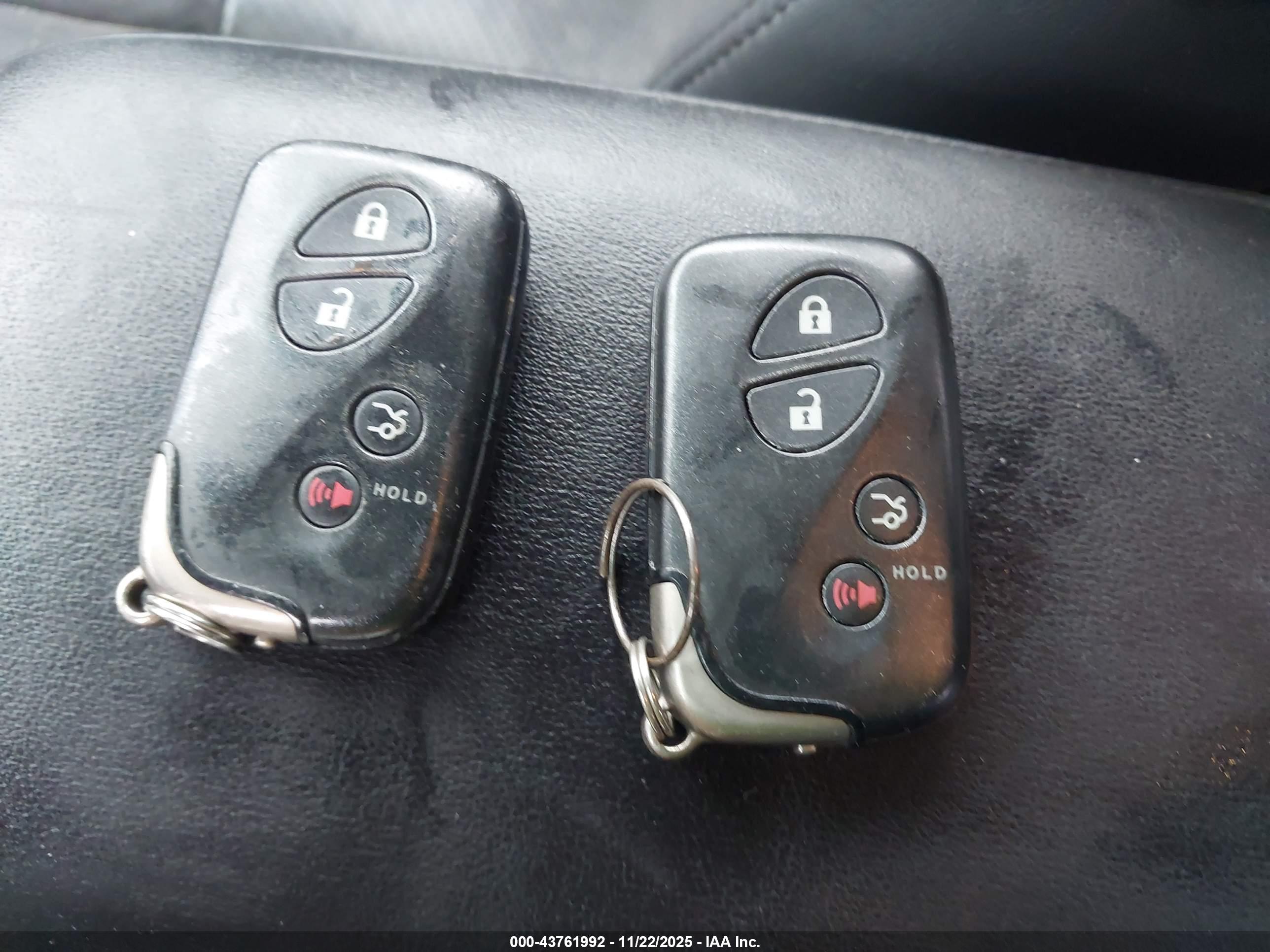 LEXUS HS image 11