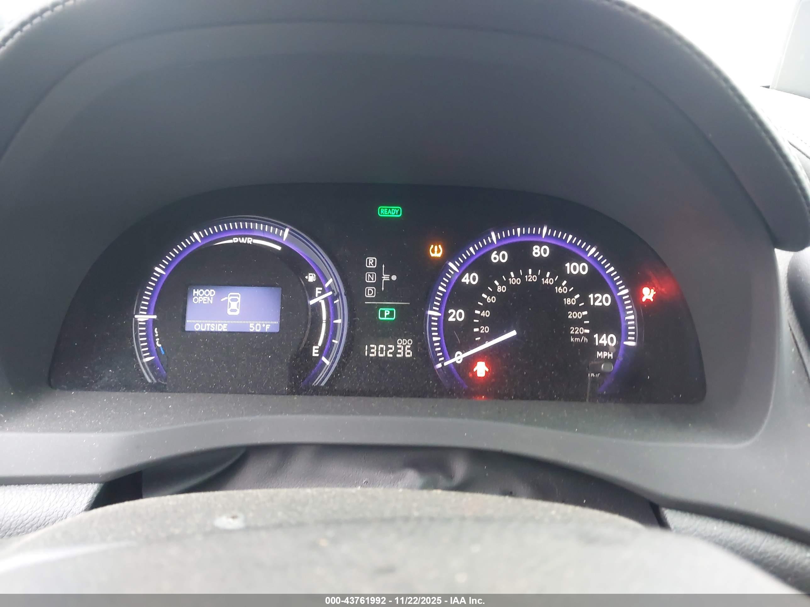 LEXUS HS image 7