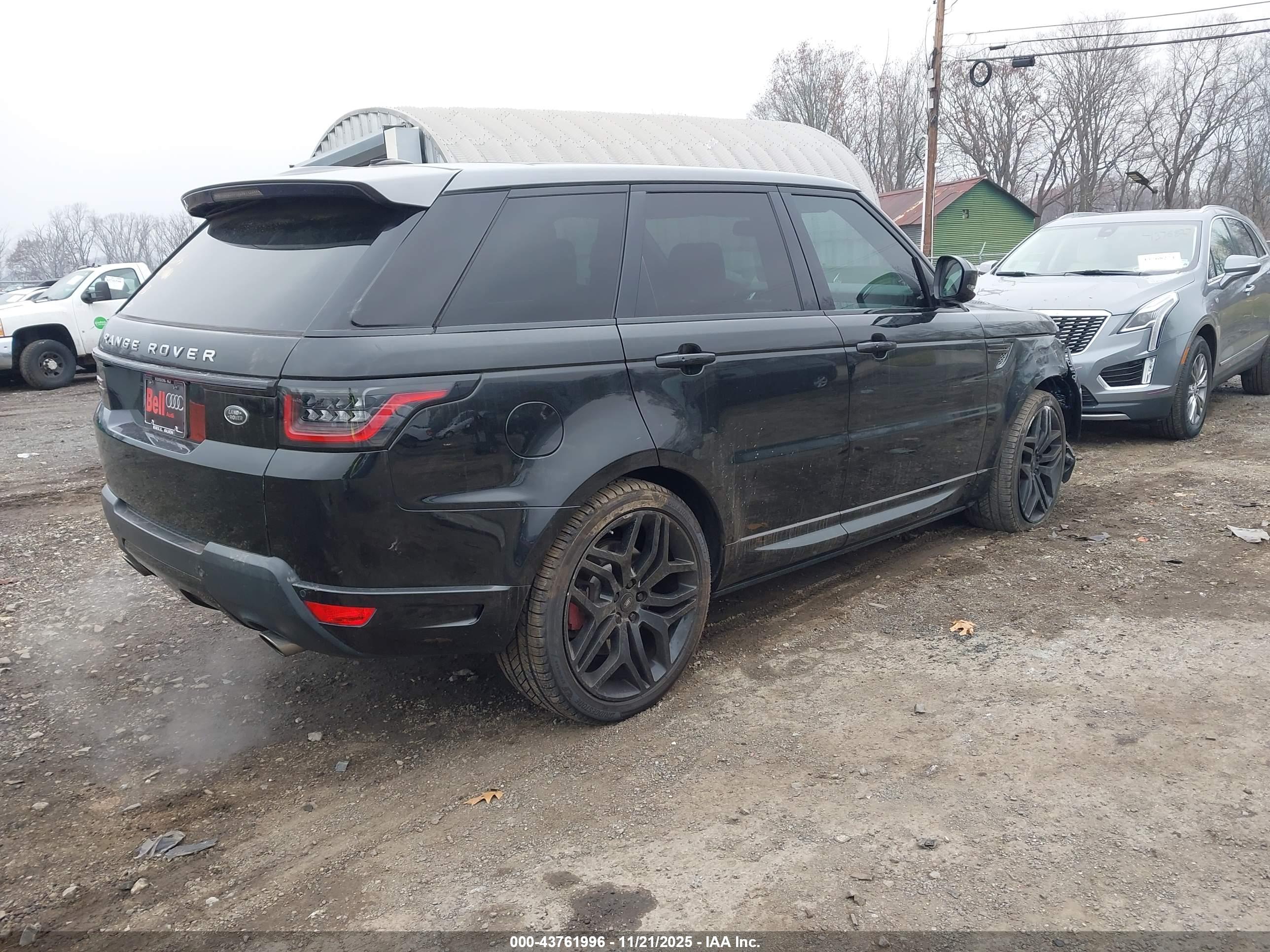 LAND ROVER image 4