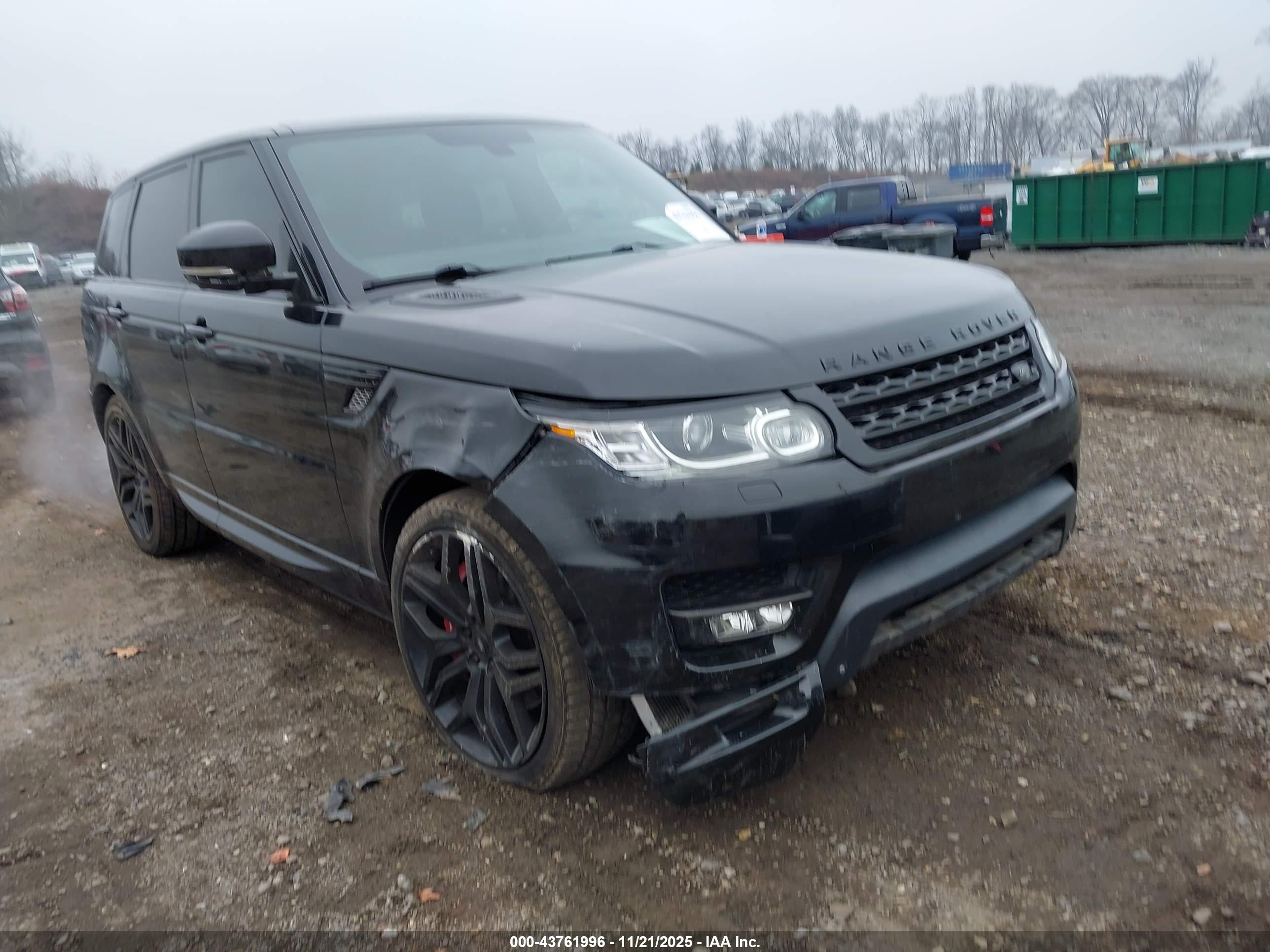 LAND ROVER image 6