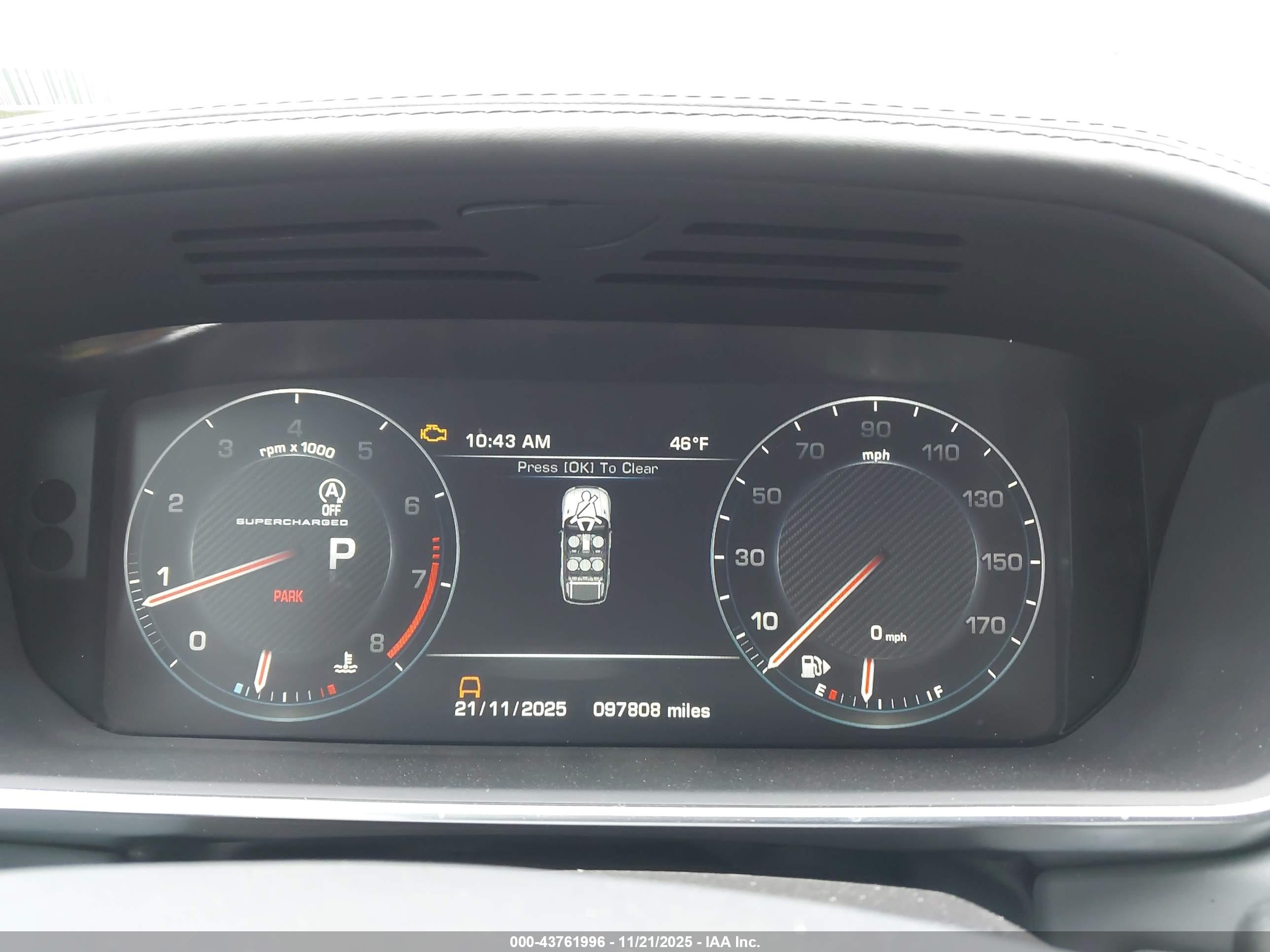 LAND ROVER image 7