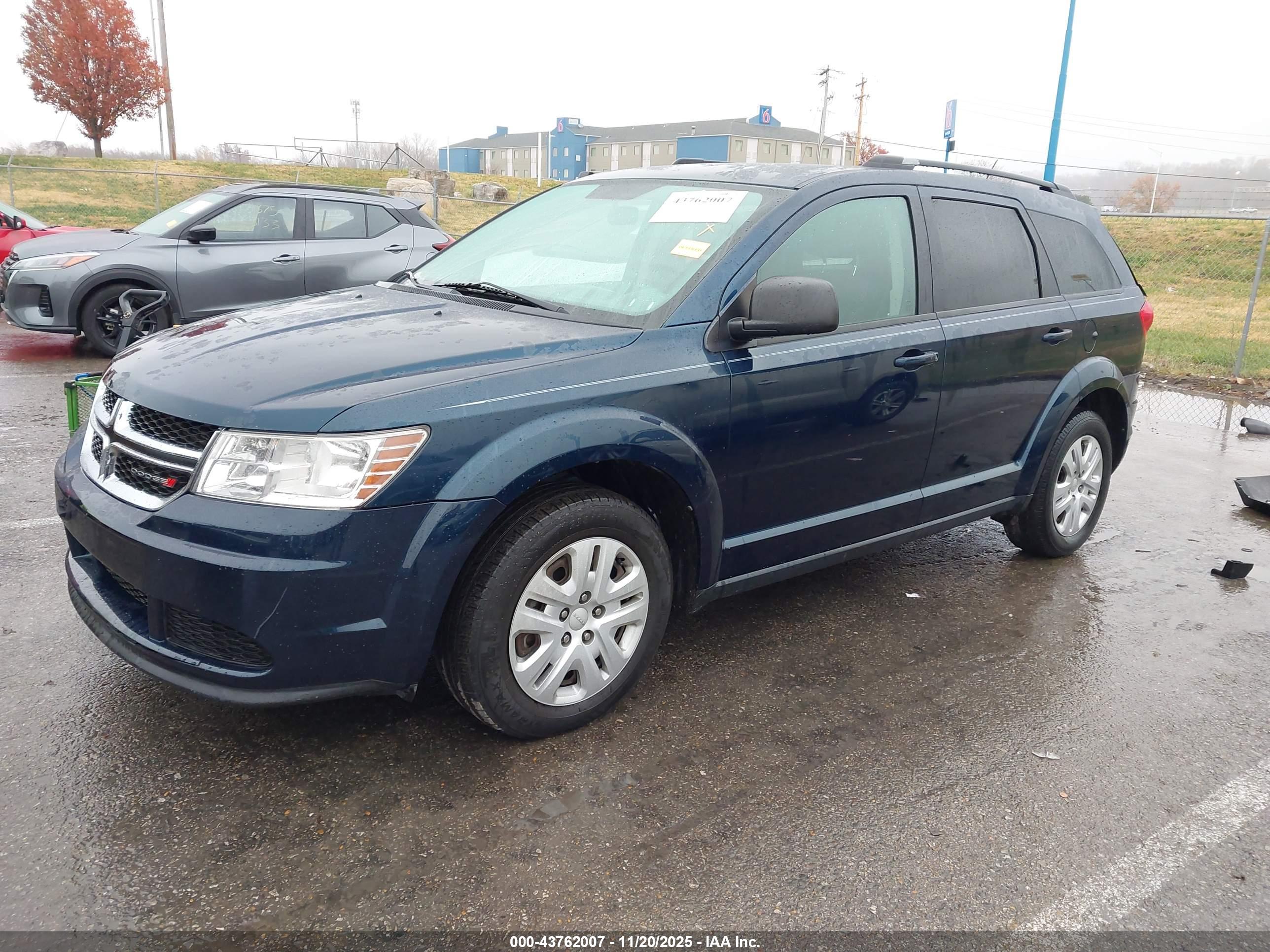 DODGE JOURNEY image 2
