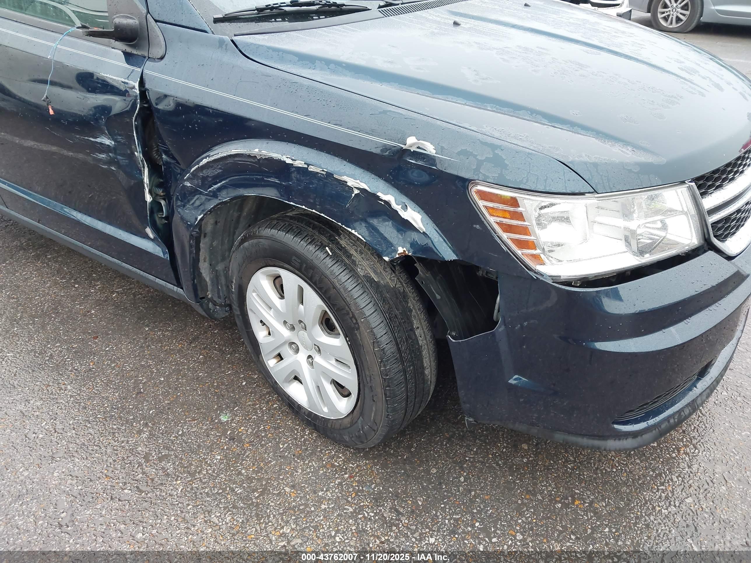 DODGE JOURNEY image 6