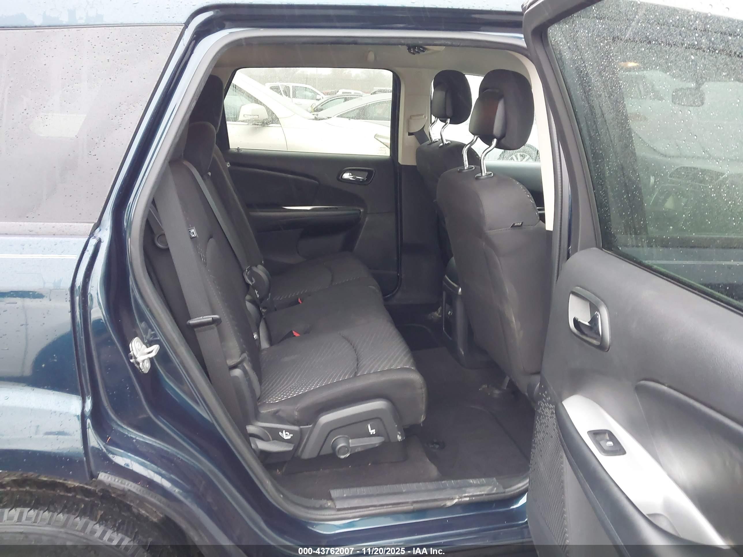 DODGE JOURNEY image 8