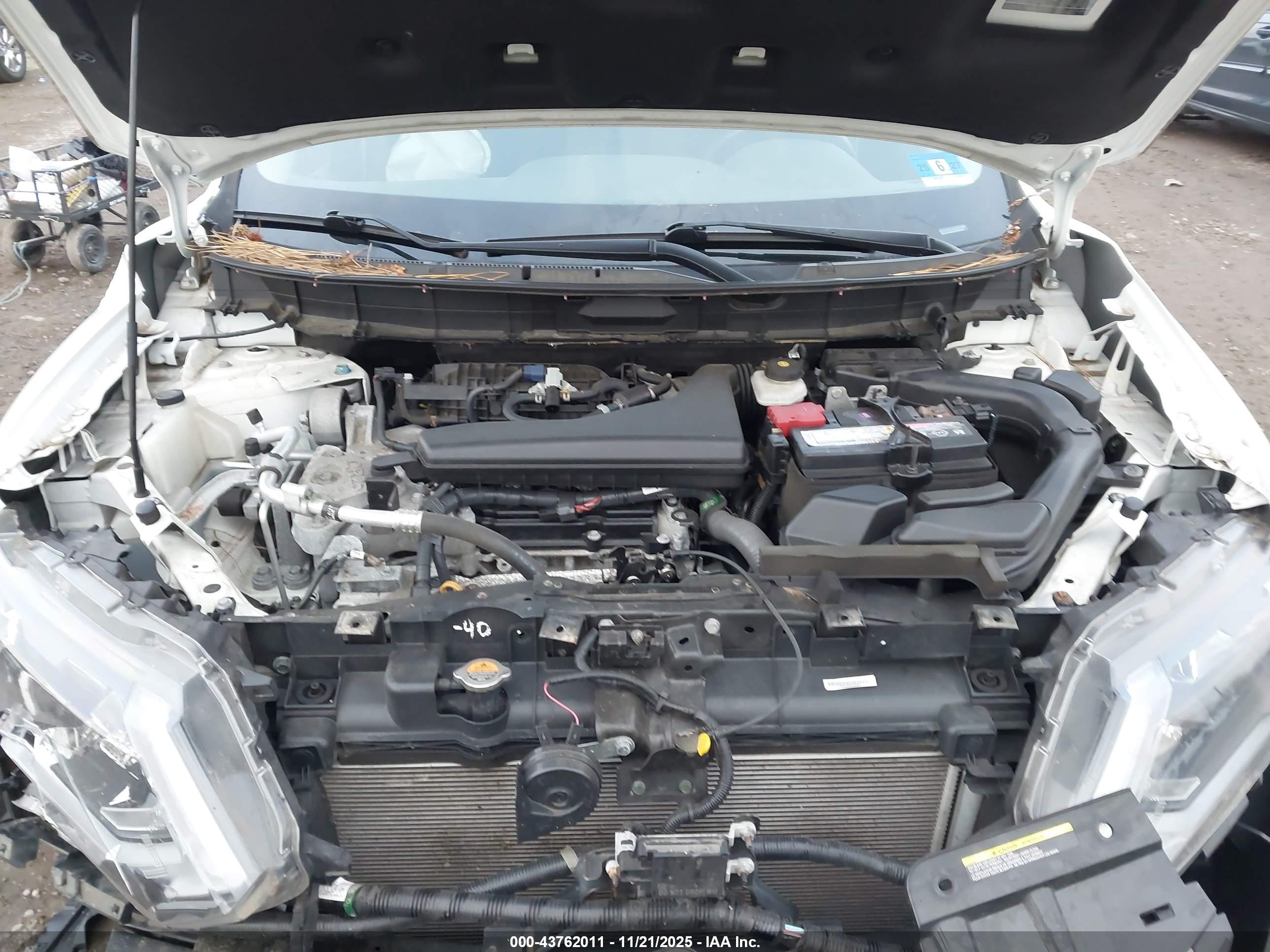 NISSAN ROGUE image 10