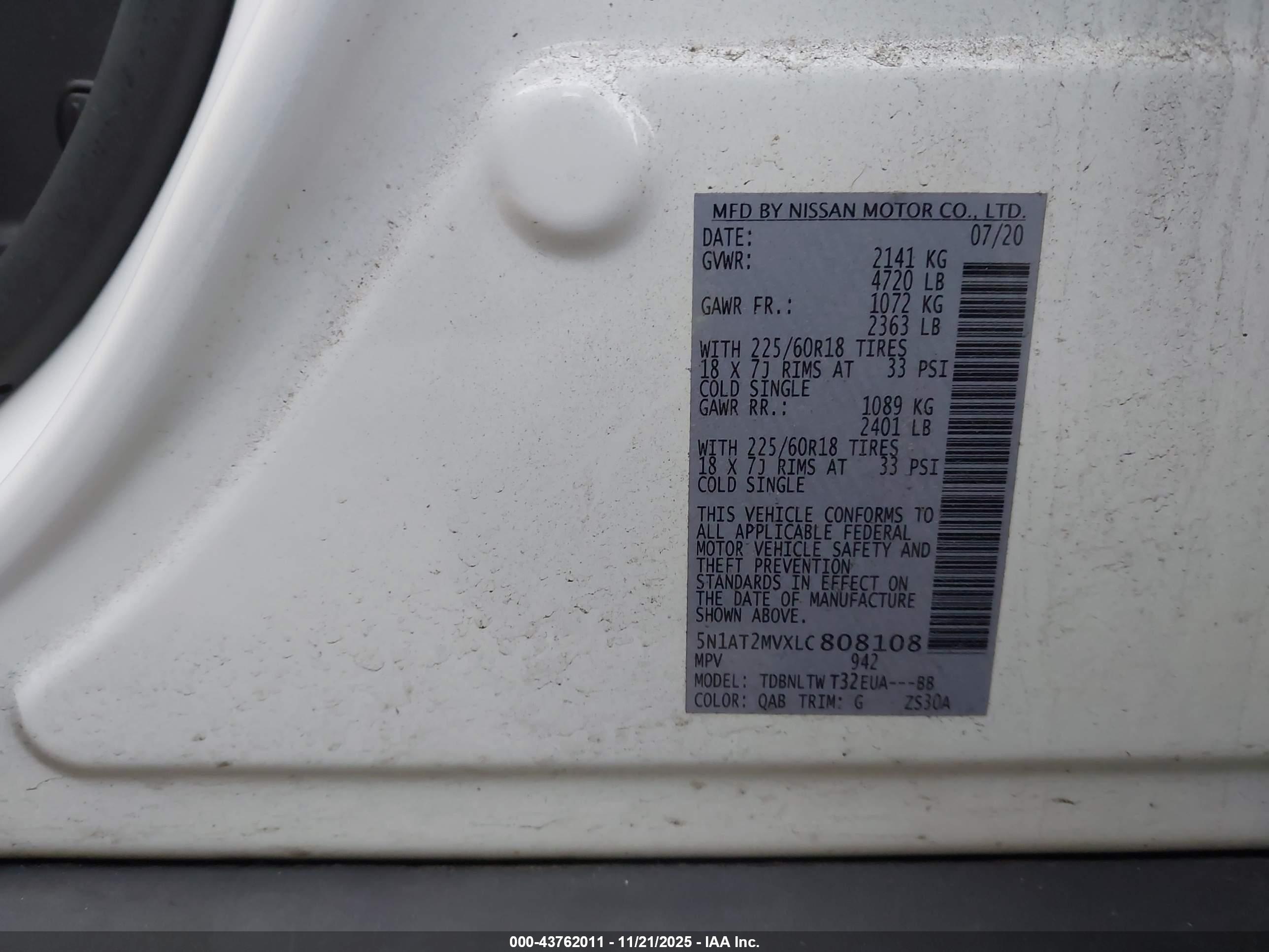 NISSAN ROGUE image 9