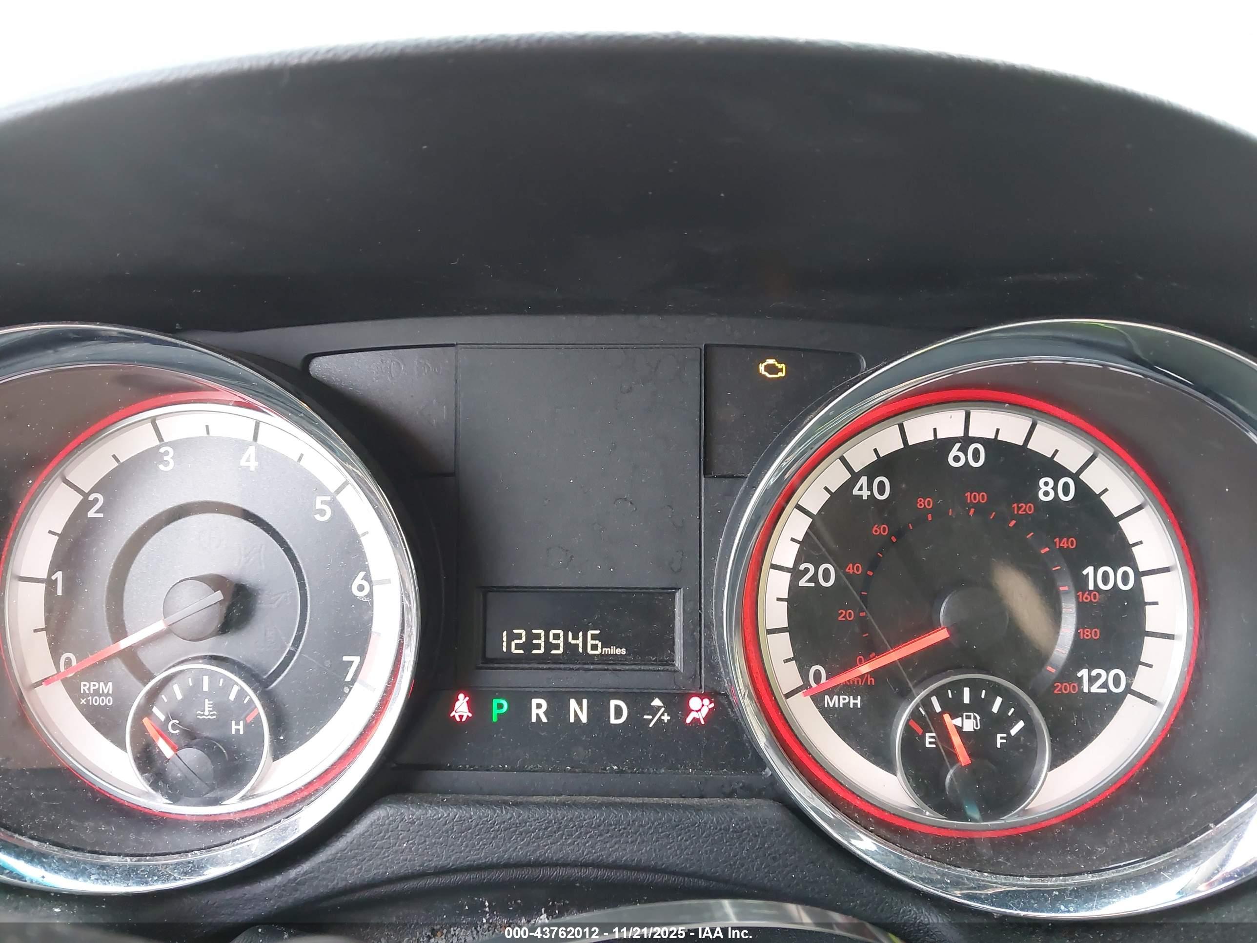 DODGE GRAND image 7