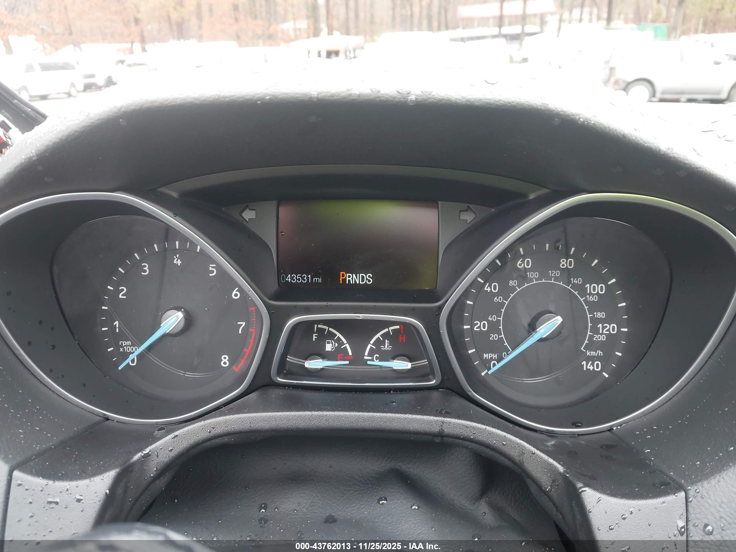 FORD FOCUS image 7