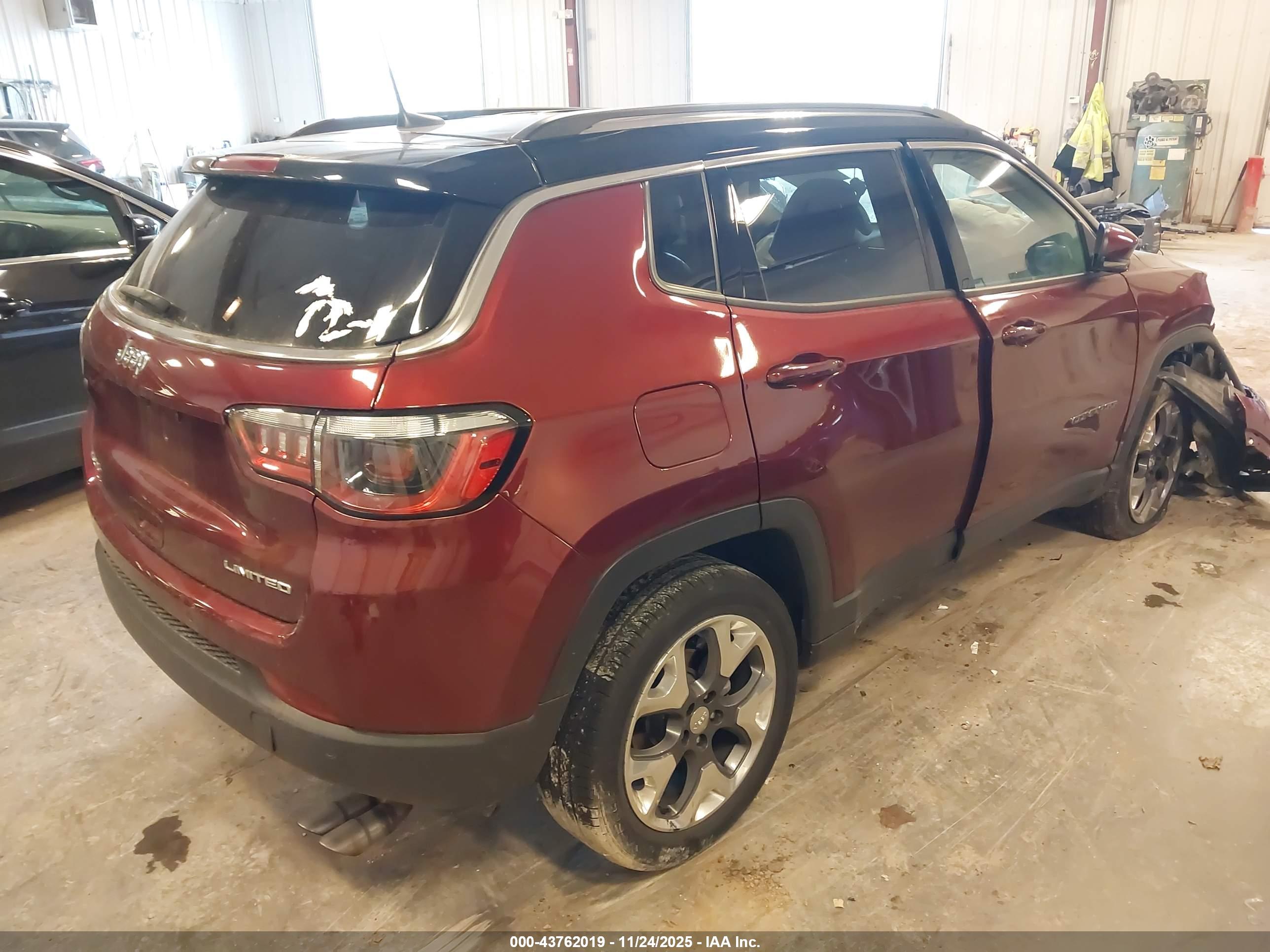 JEEP COMPASS image 4