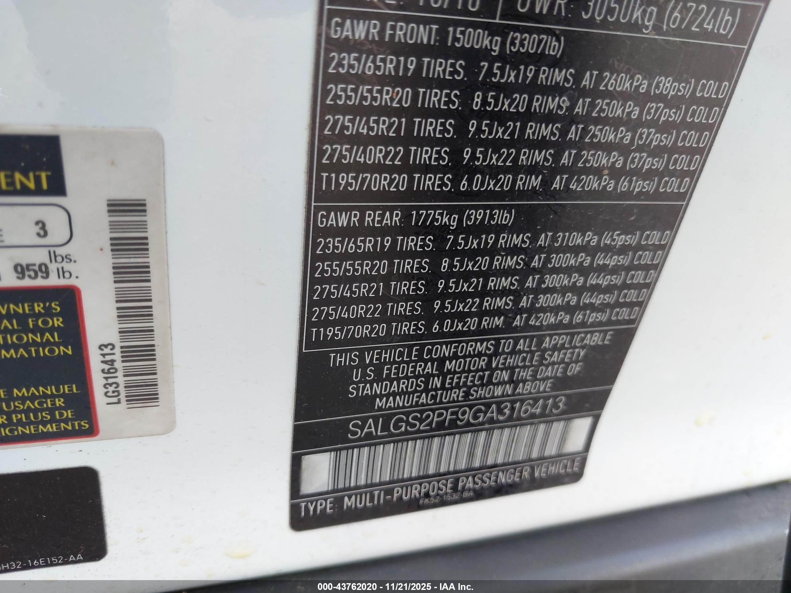 LAND ROVER image 9