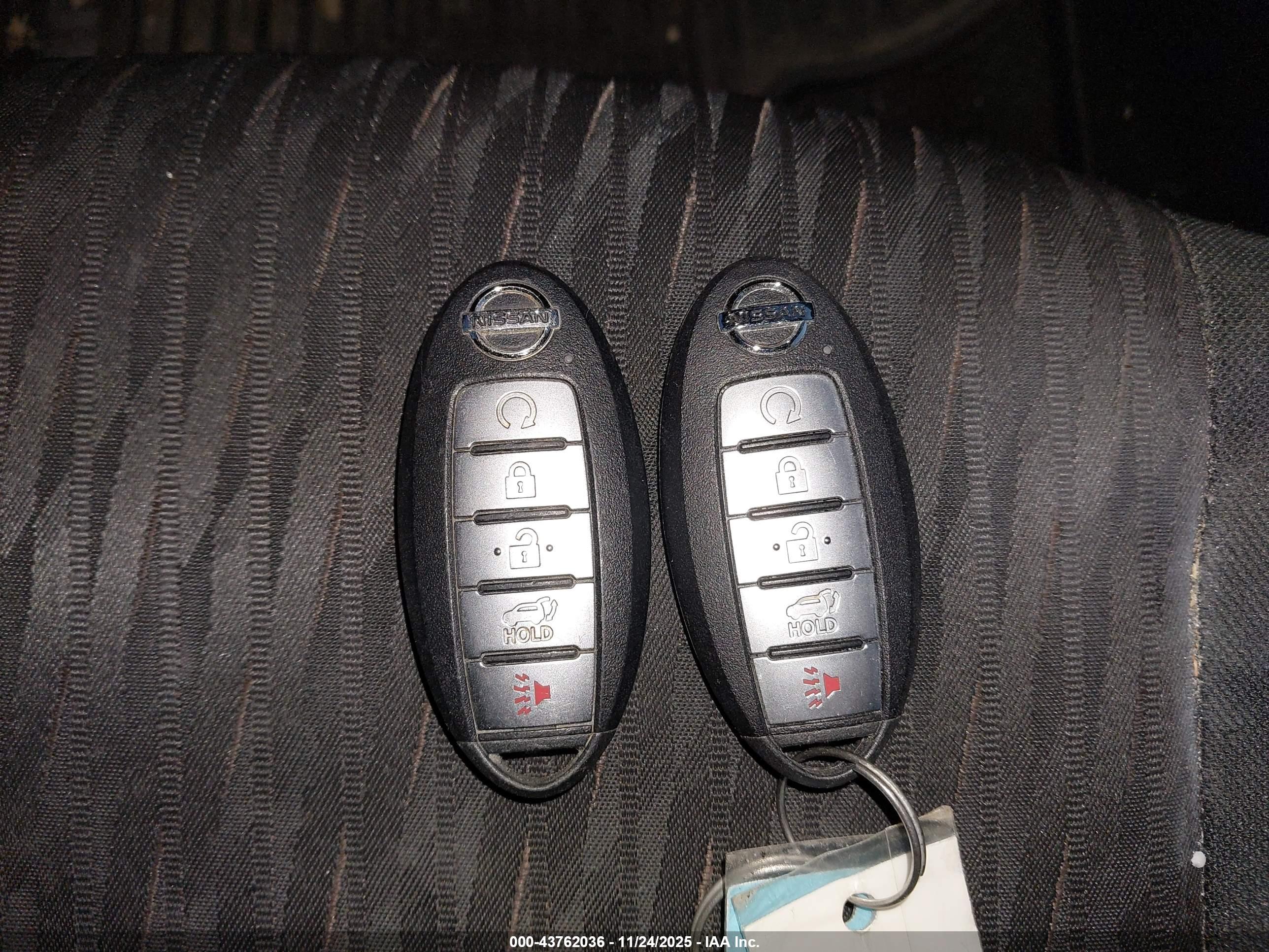 NISSAN ROGUE image 11