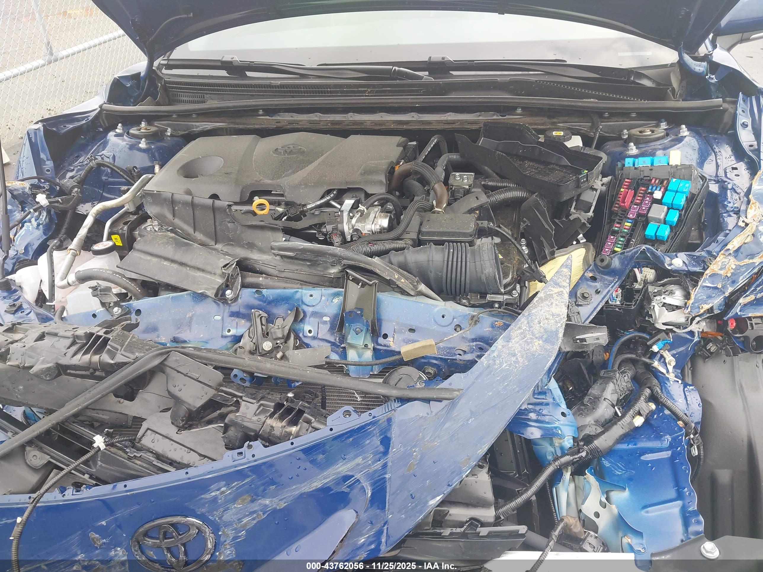 TOYOTA CAMRY image 6