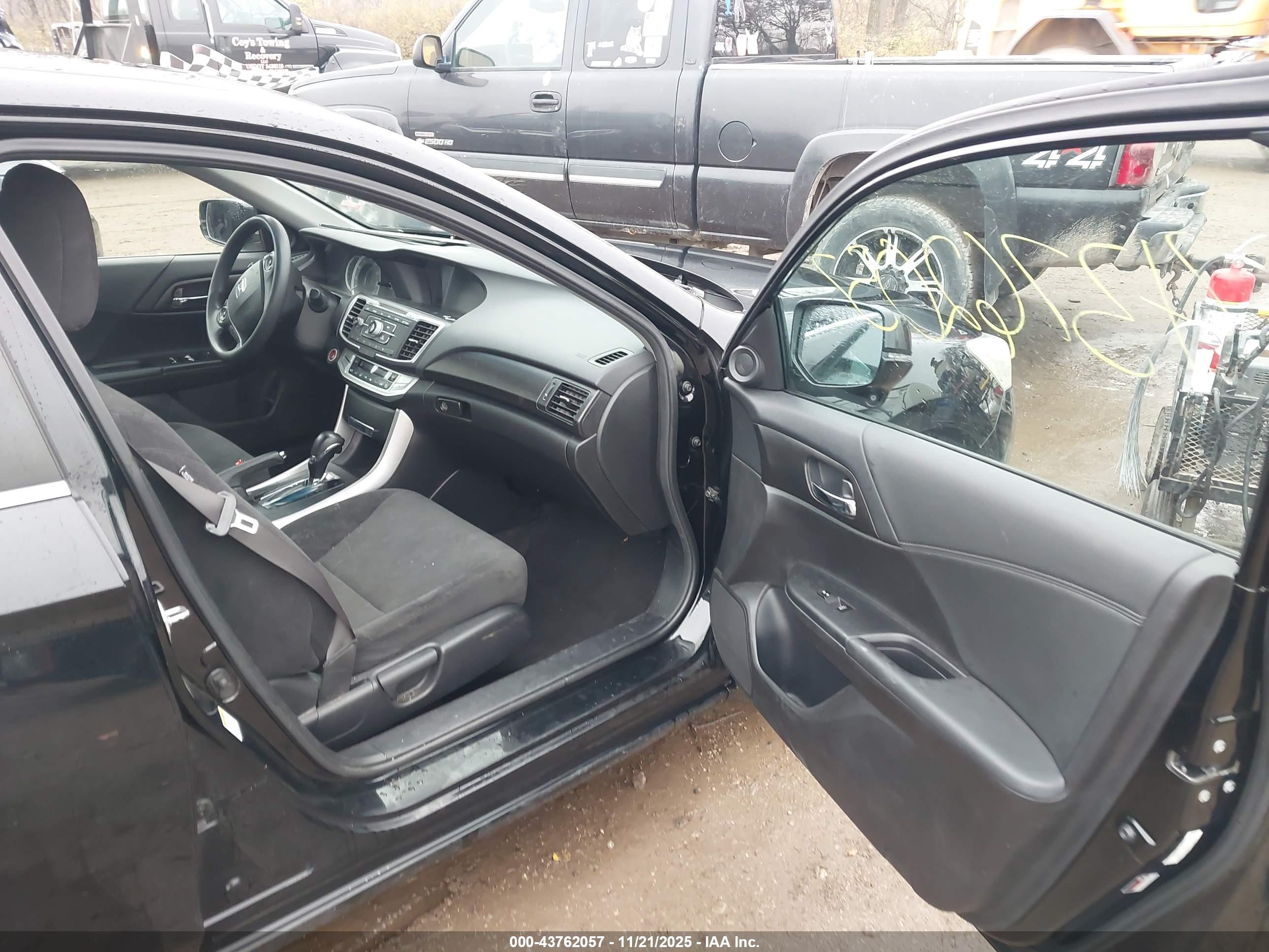 HONDA ACCORD image 5