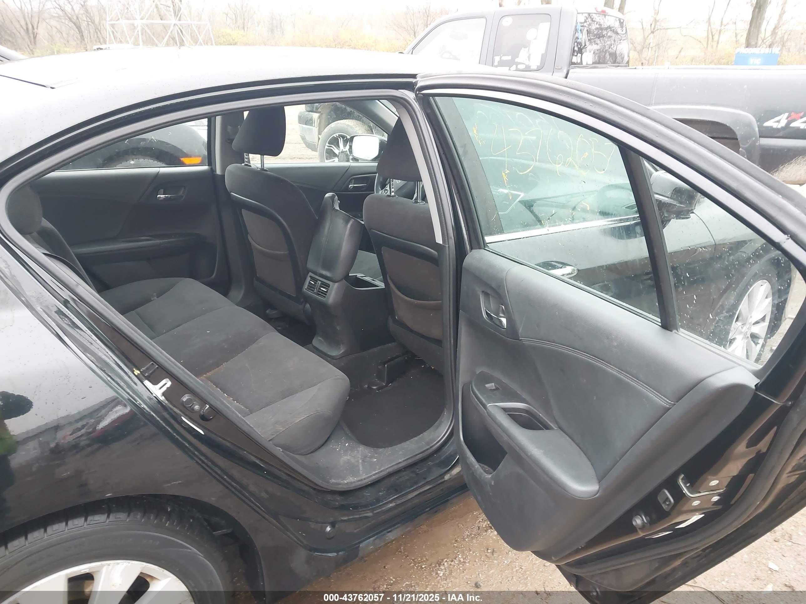 HONDA ACCORD image 8