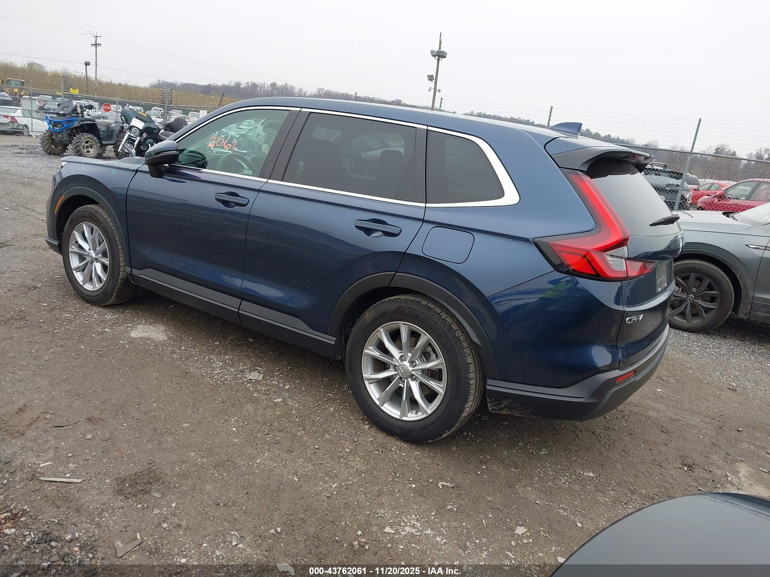 HONDA CR-V image 3